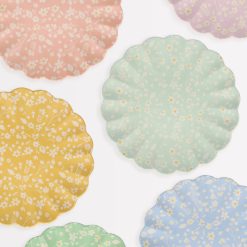 Alternative view of Lenox Everyday Flatware Floral Assorted Bamboo Large Plates, Set of 6