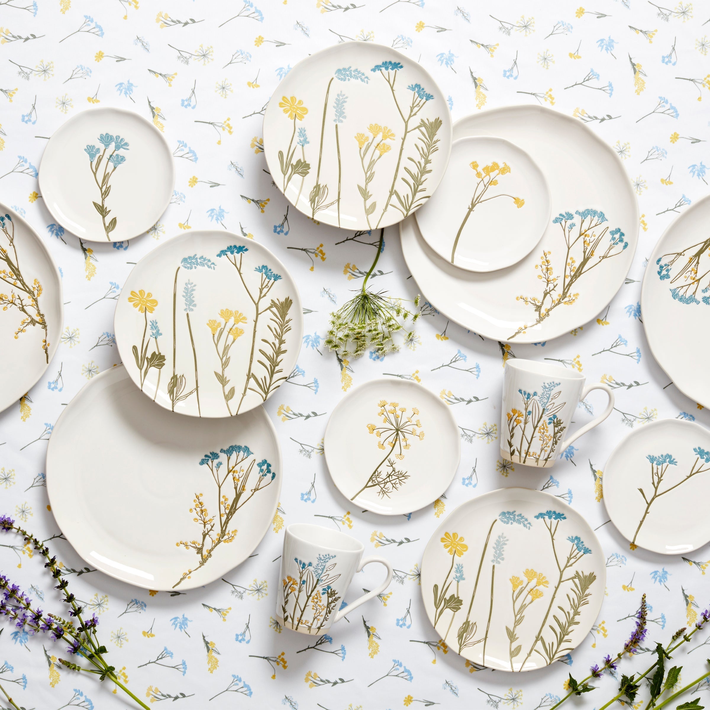 Lenox Everyday Flatware Wildflowers Dinner Plates, Set of 4 - Image 8