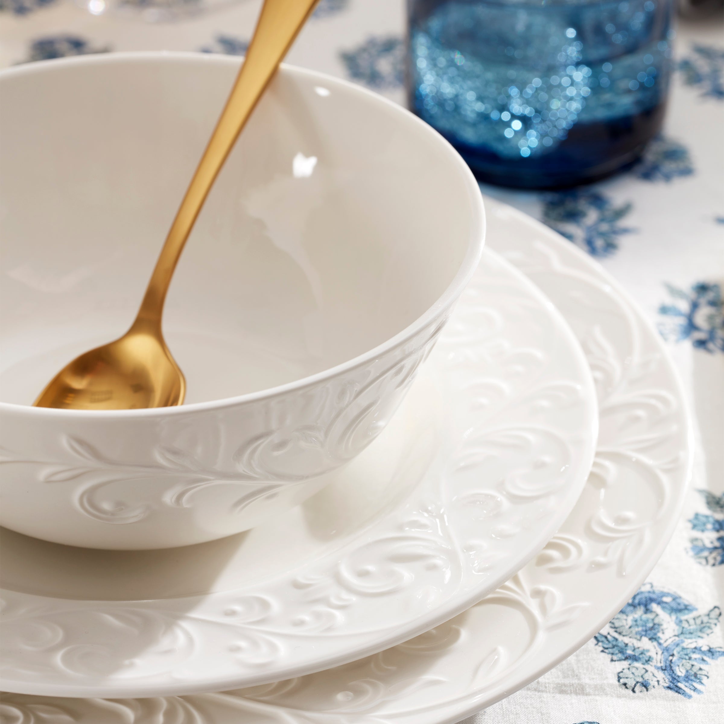 Lenox Everyday Flatware Opal Innocence Carved 4-Piece Place Setting - Image 2