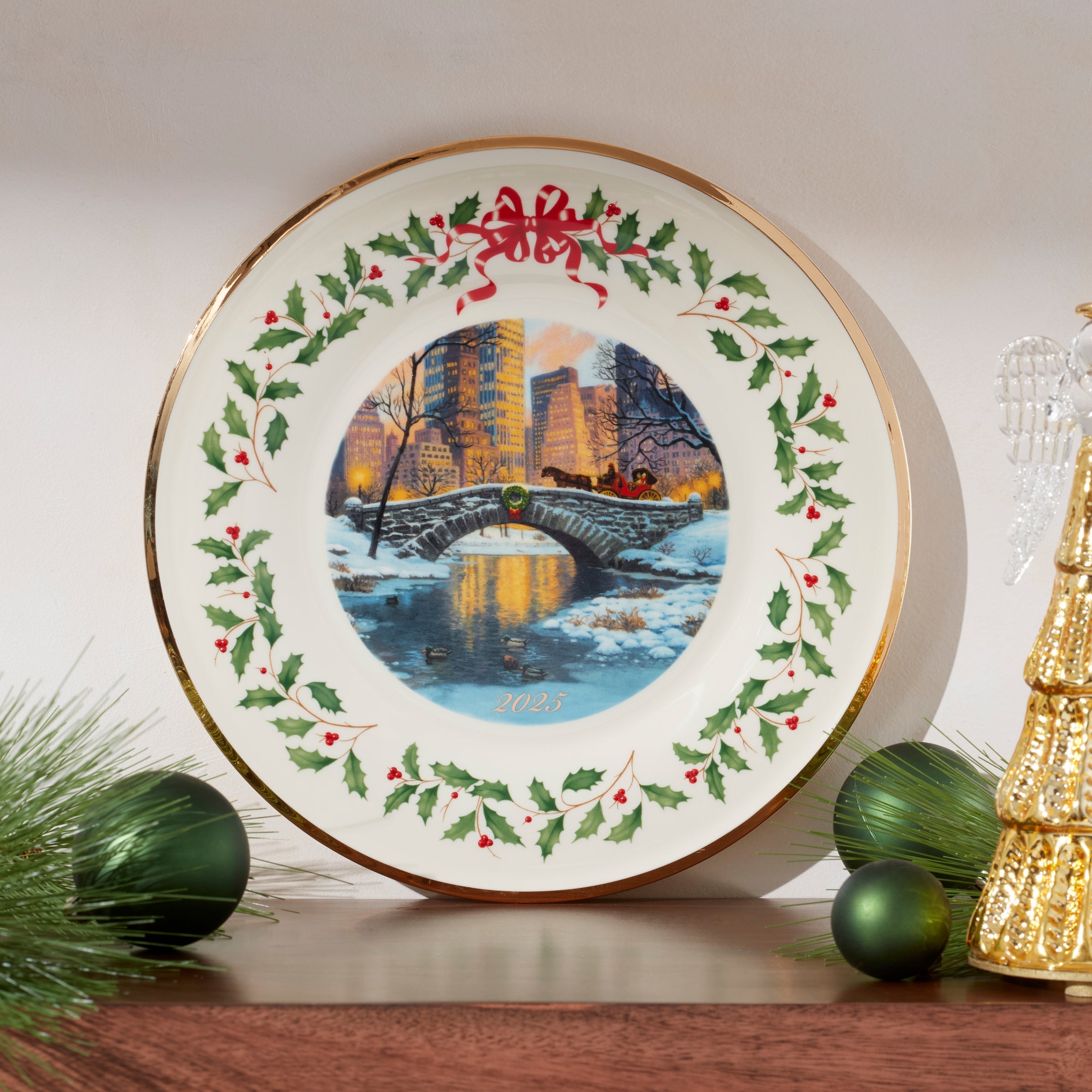 Lenox Everyday Flatware 2025 Annual Holiday Plate Night Snow - Image 2