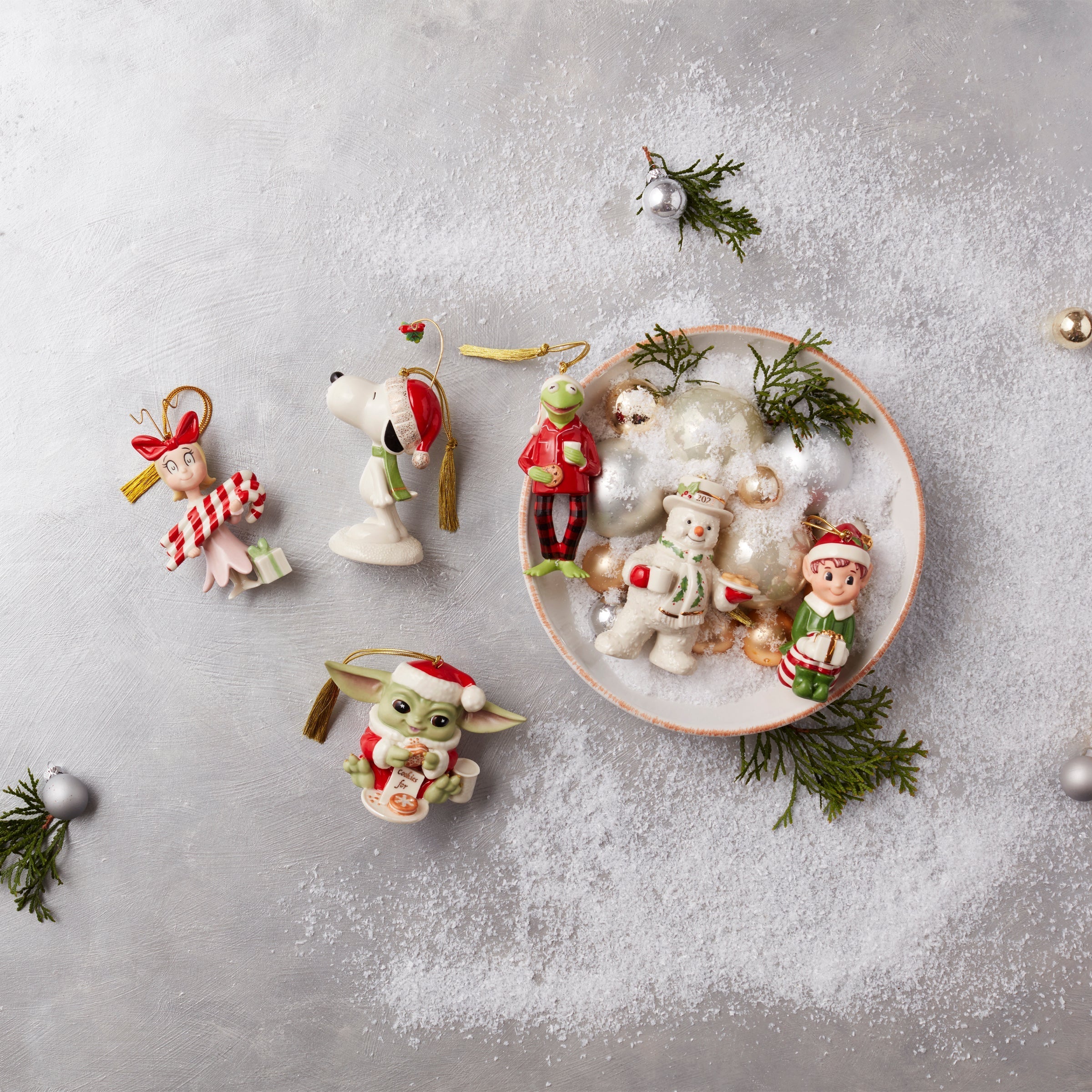 Lenox Everyday Flatware Cindy Lou Who Ornament - Image 9