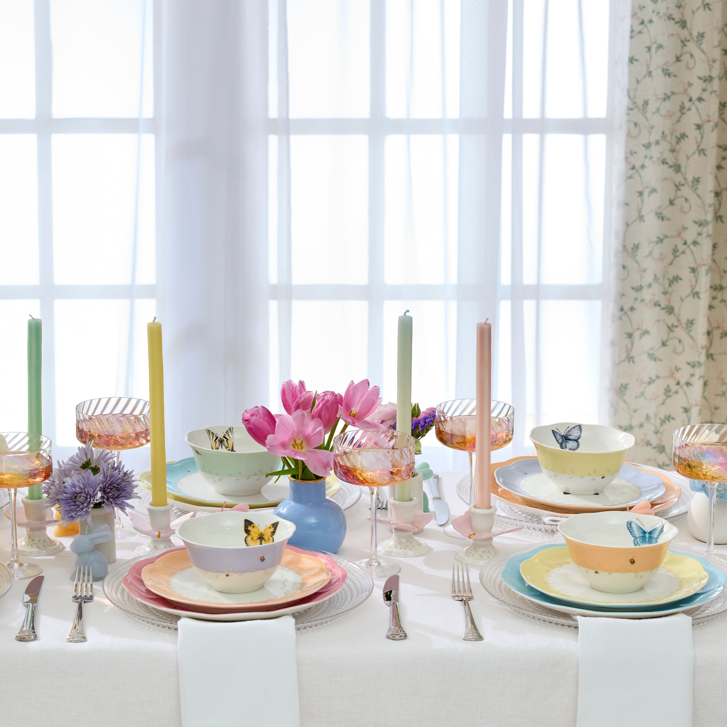 Lenox Everyday Flatware Butterfly Meadow Colors 18-Piece Dinnerware Set - Image 2