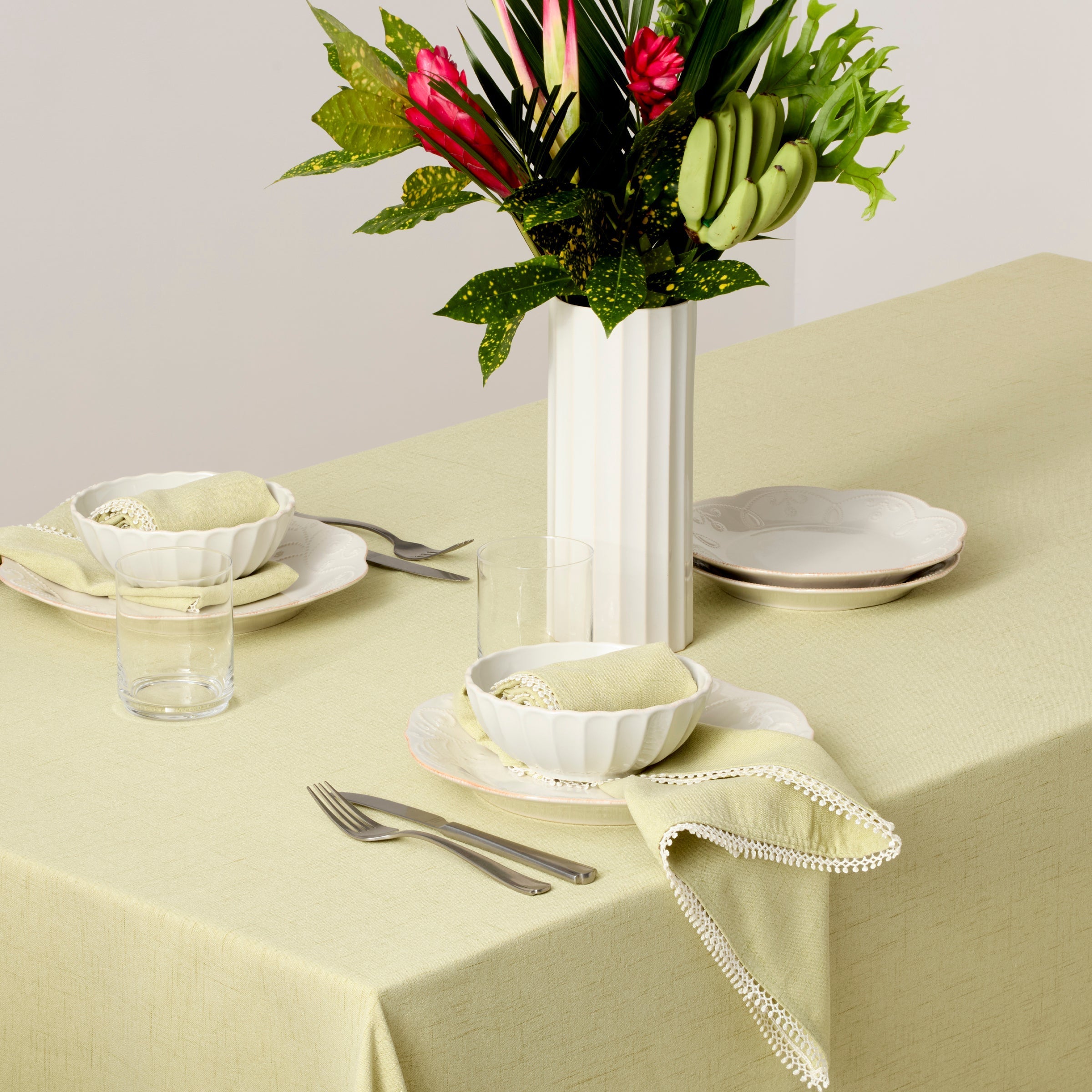 Lenox Everyday Flatware French Perle Pistachio 60x120 Tablecloth - Image 4