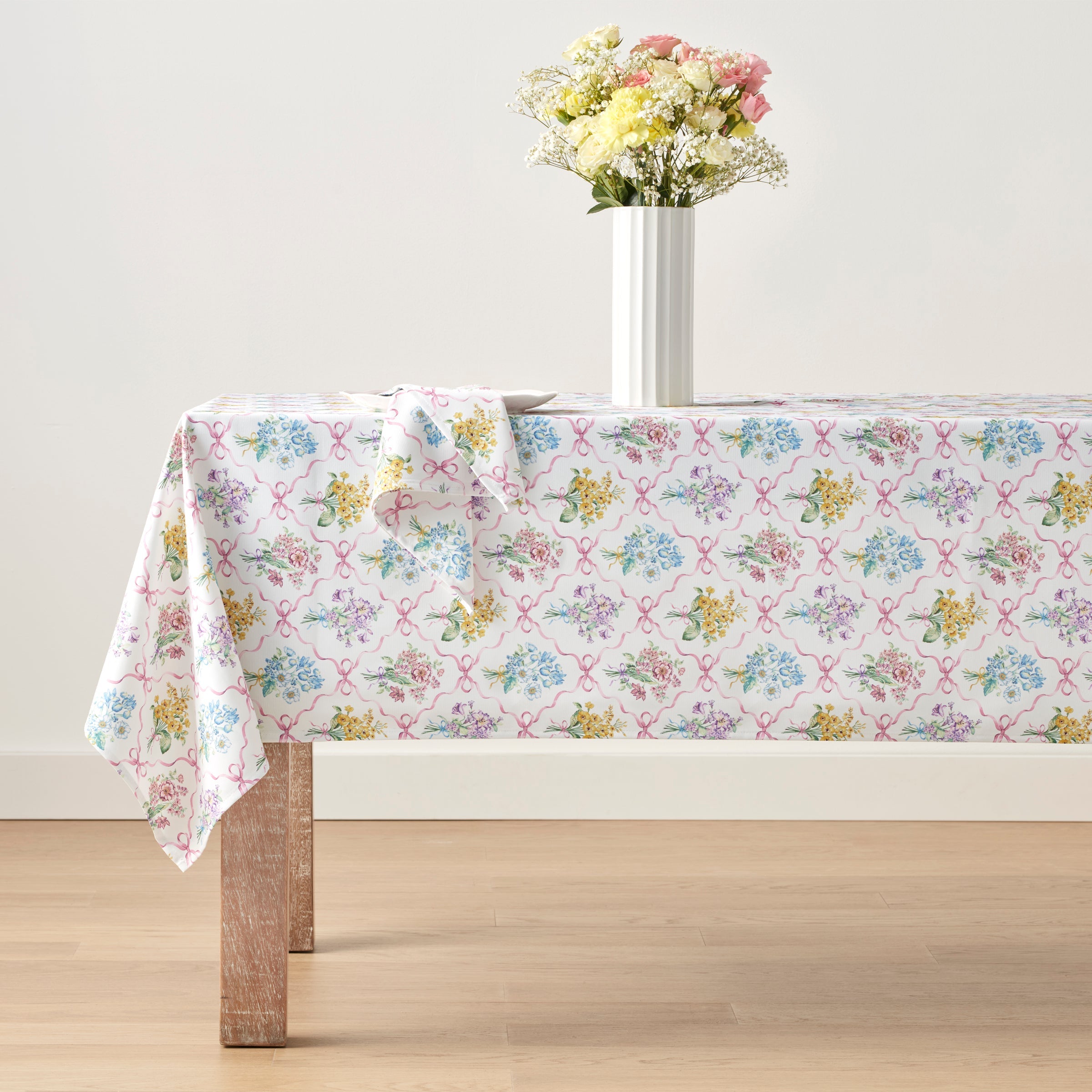 Lenox Everyday Flatware Bouquet Ribbon 60x84 Tablecloth - Image 2