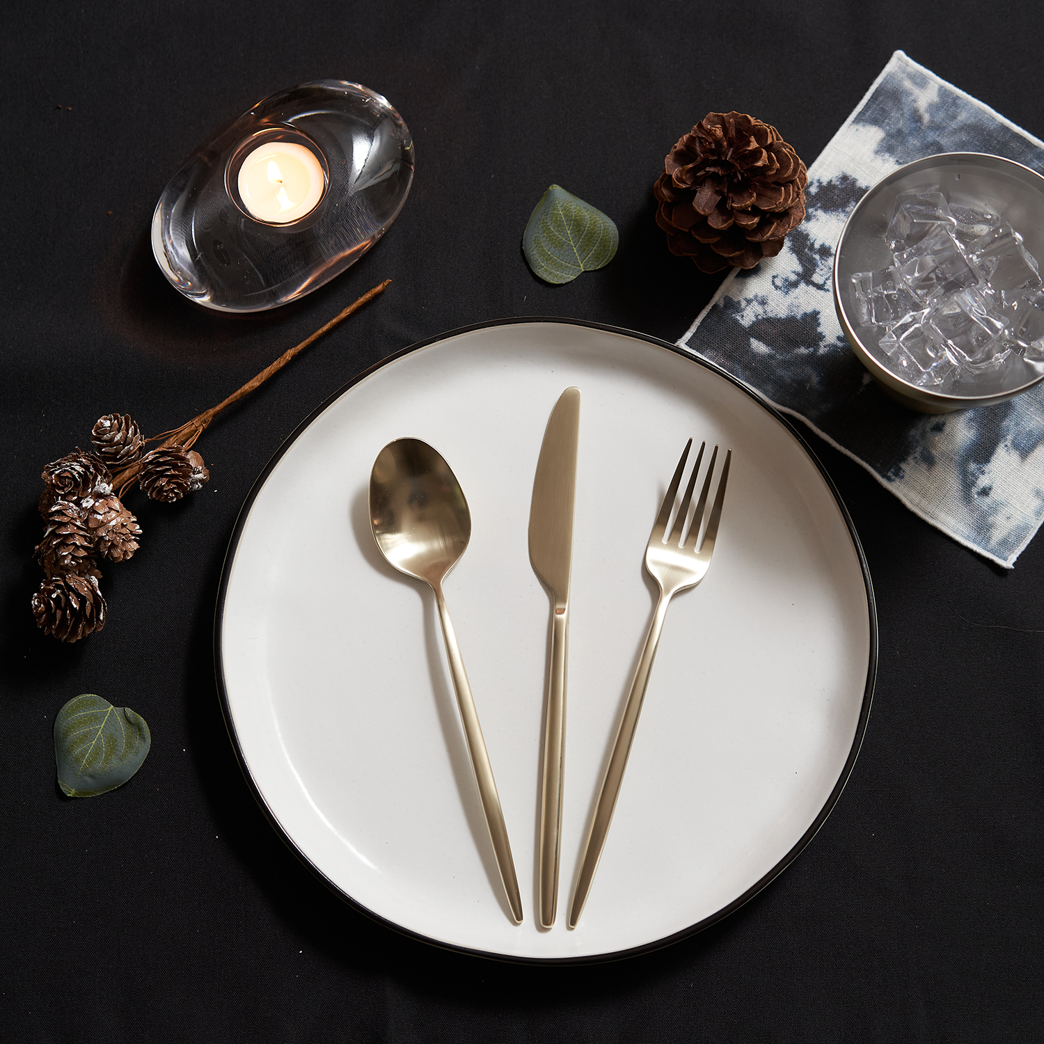 Lenox Everyday Flatware Gaze Champagne Satin 20-Piece Flatware Set - Image 9