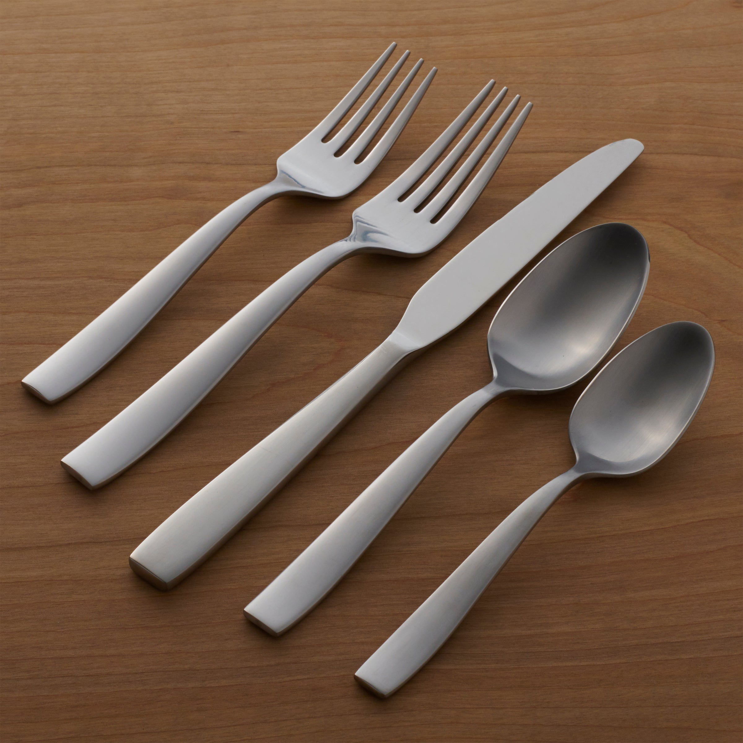 Lenox Everyday Flatware Everdine 20-Piece Flatware Set - Image 3