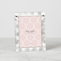 Lenox Everyday Flatware South Street Silver 8x10 Scallop Photo Frame