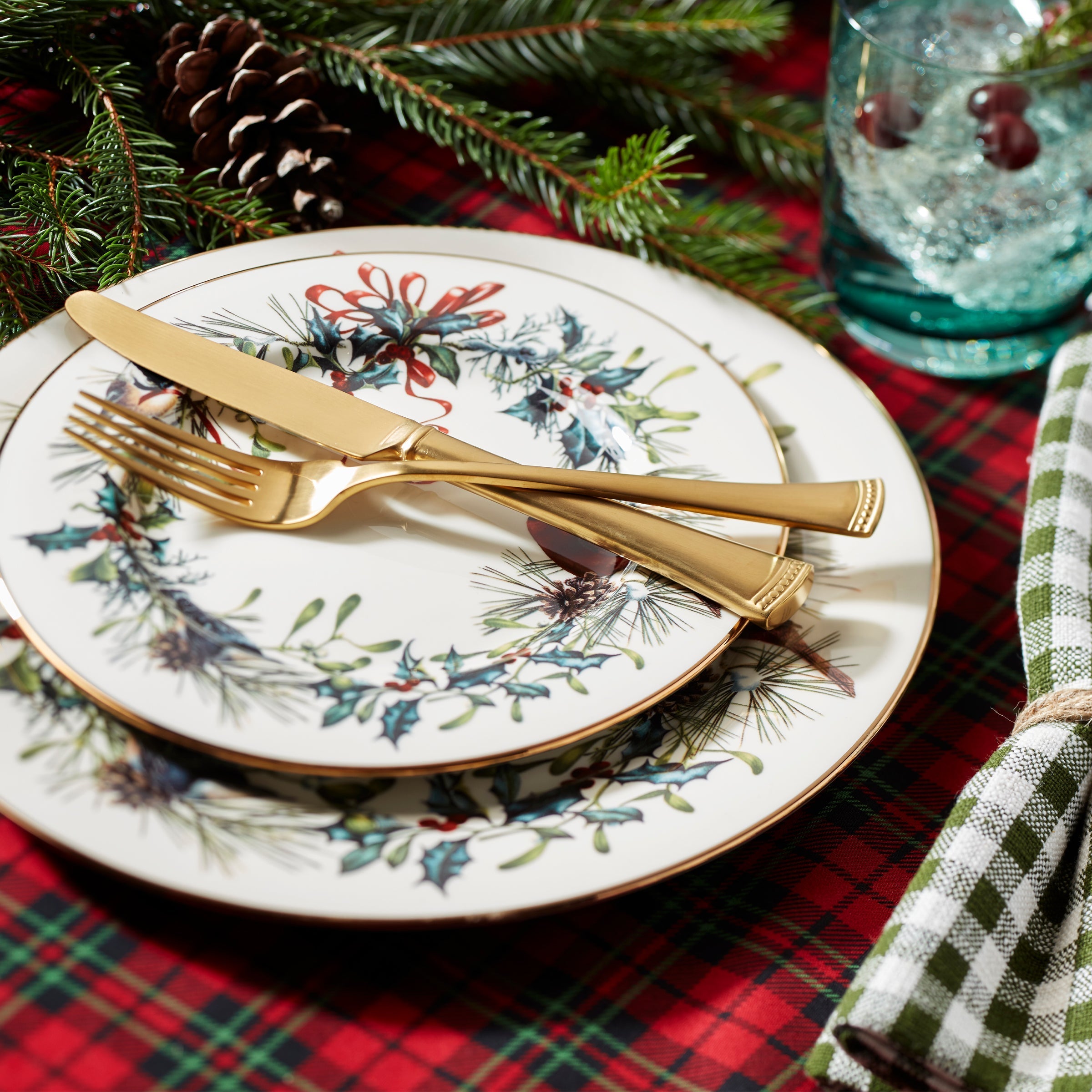 Lenox Everyday Flatware Portola Gold Satin 20-Piece Flatware Set - Image 5