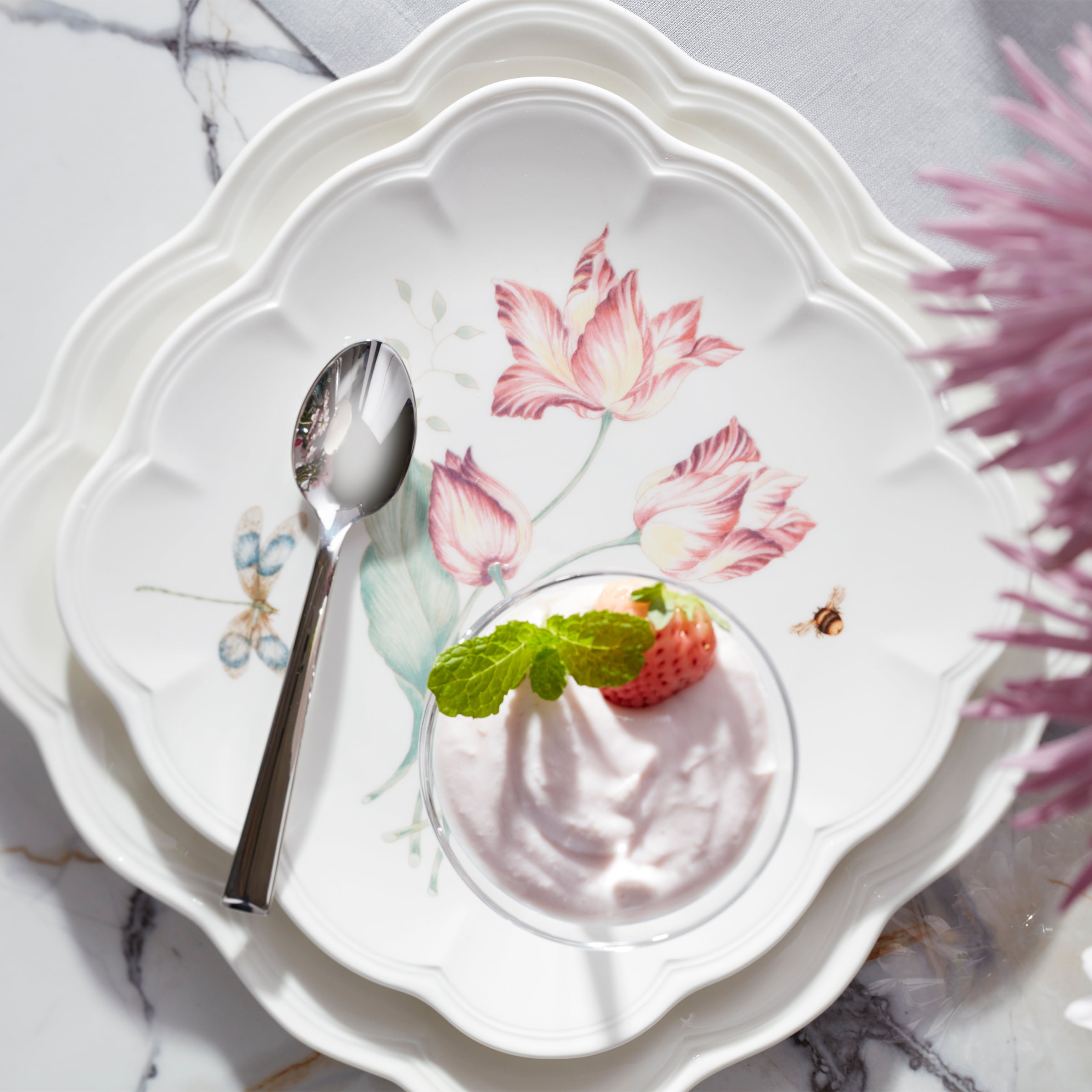 Lenox Everyday Flatware Butterfly Meadow Square 18-Piece Dinnerware Set - Image 4