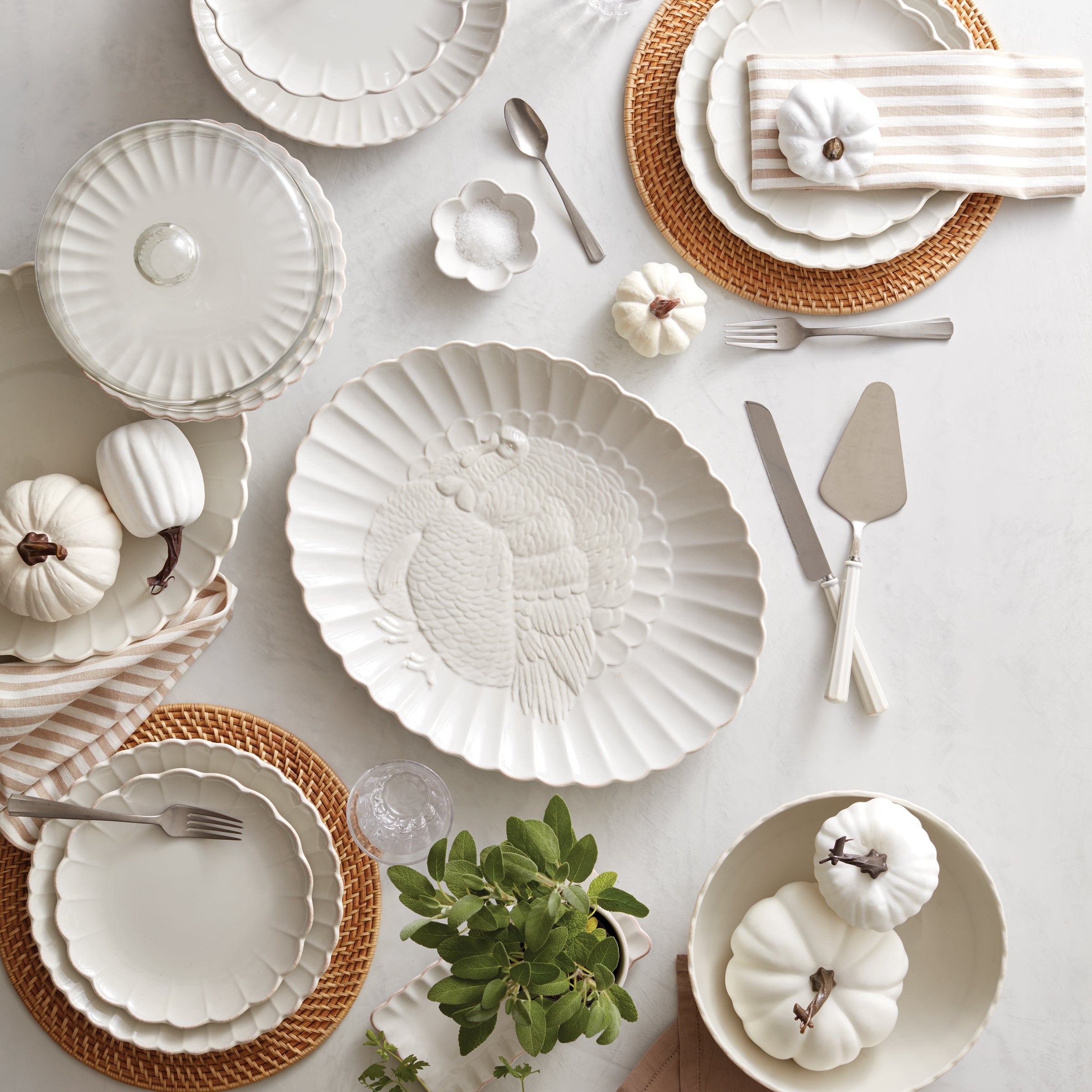 Lenox Everyday Flatware French Perle Scallop 2-Piece Dessert Set - Image 3
