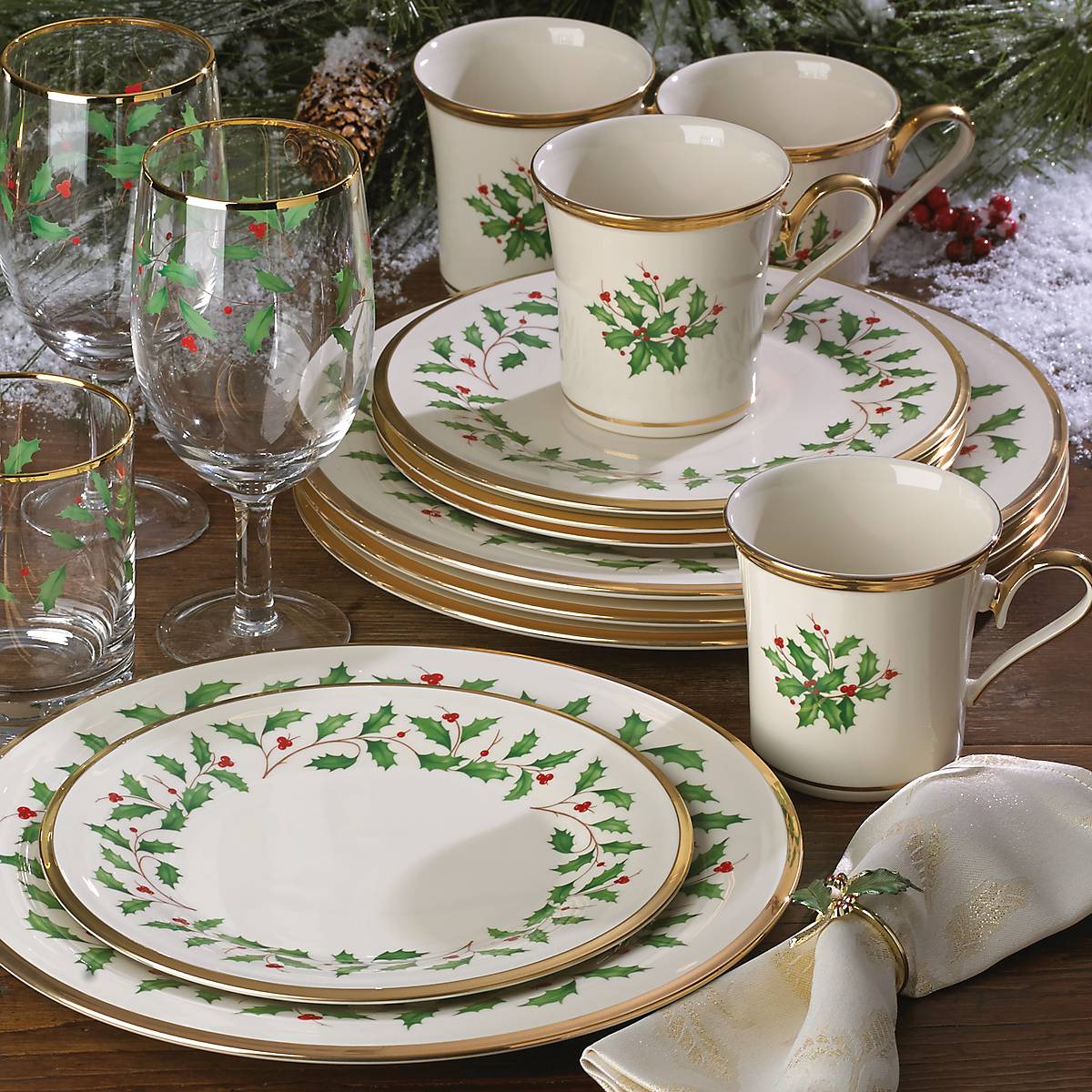 Lenox Everyday Flatware Holiday 12-Piece Plate & Mug Dinnerware Set - Image 7
