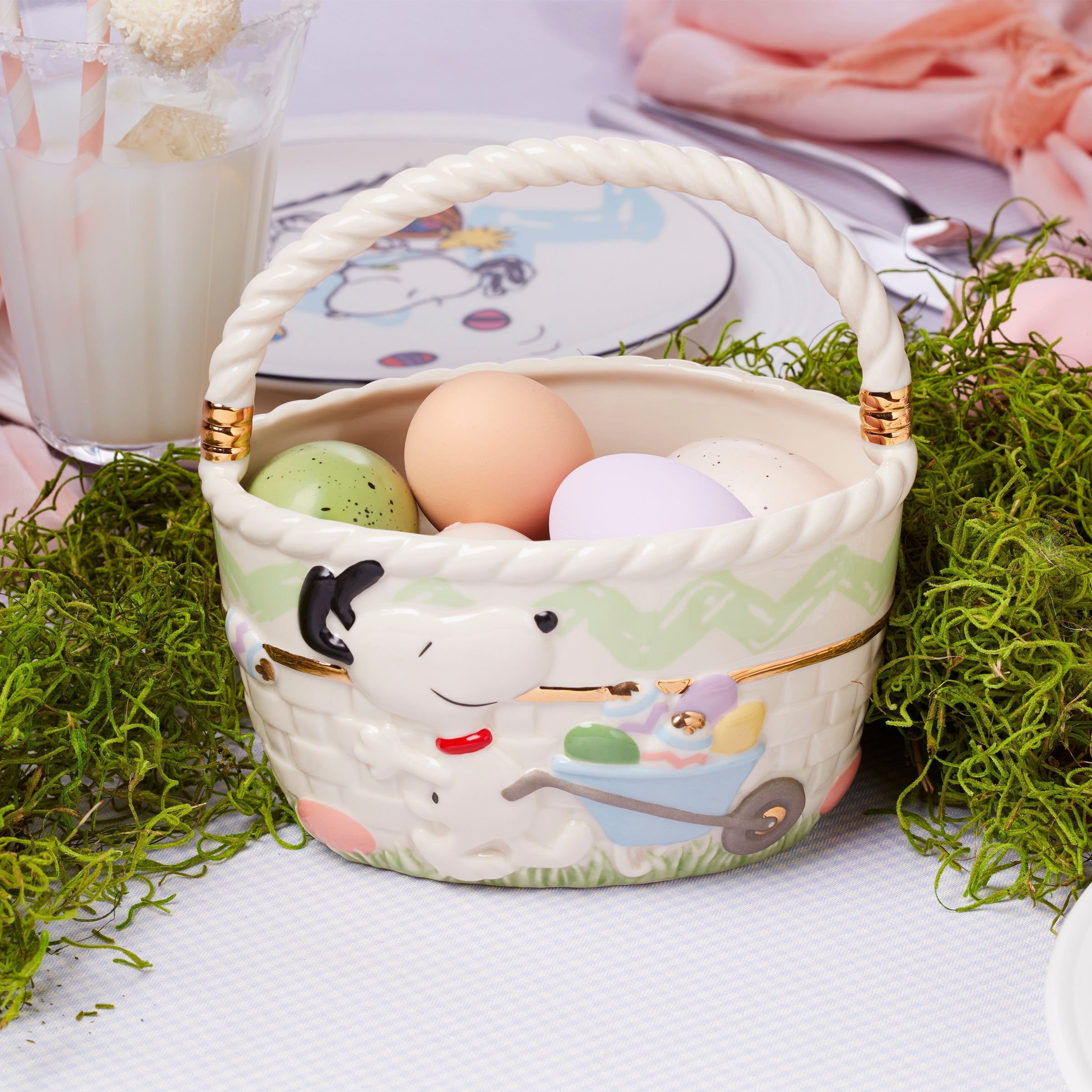 Lenox Everyday Flatware Snoopy Easter Basket - Image 4