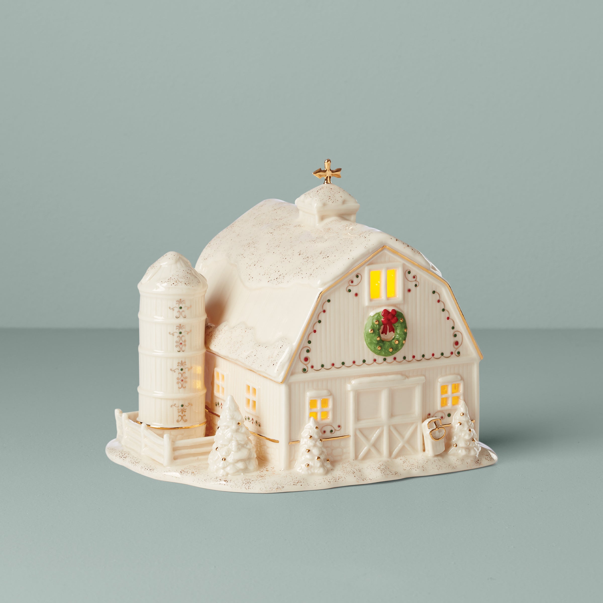 Lenox Everyday Flatware Mistletoe Park Lit Barn Figurine