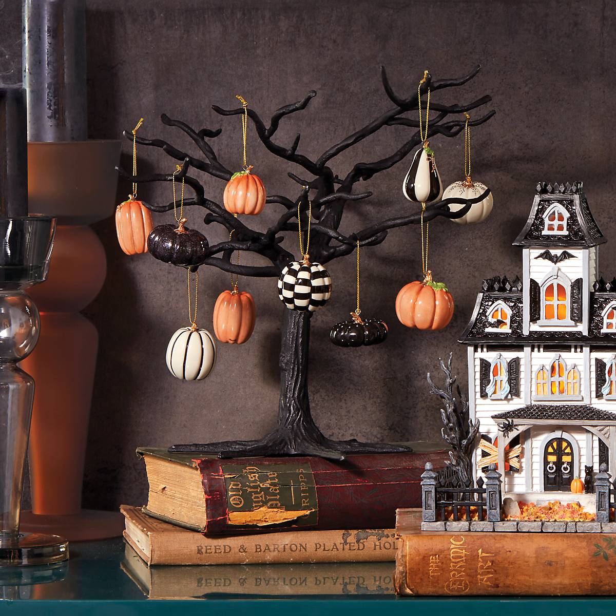 Lenox Everyday Flatware Pumpkin 10-Piece Mini Ornament Set - Image 3