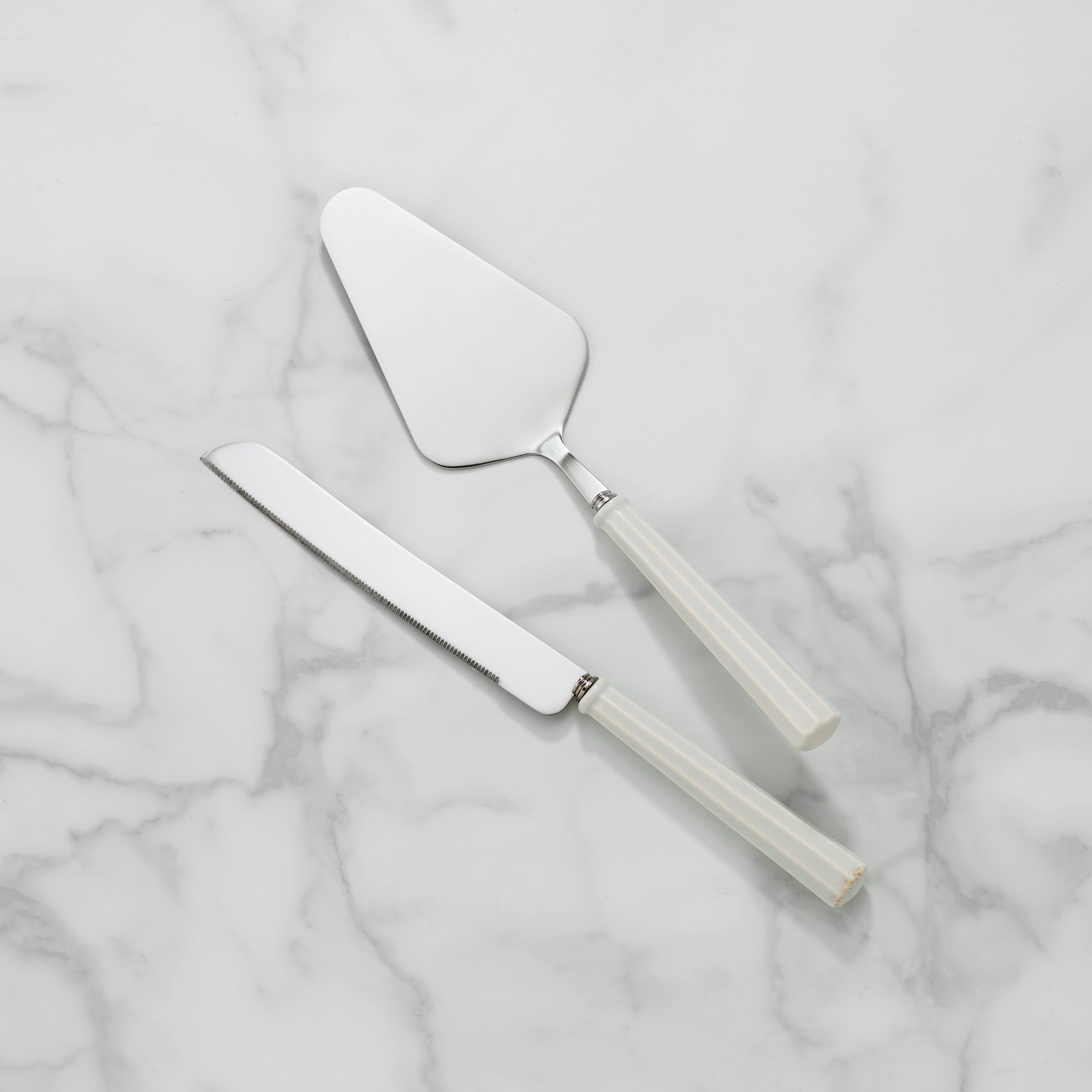 Lenox Everyday Flatware French Perle Scallop 2-Piece Dessert Set