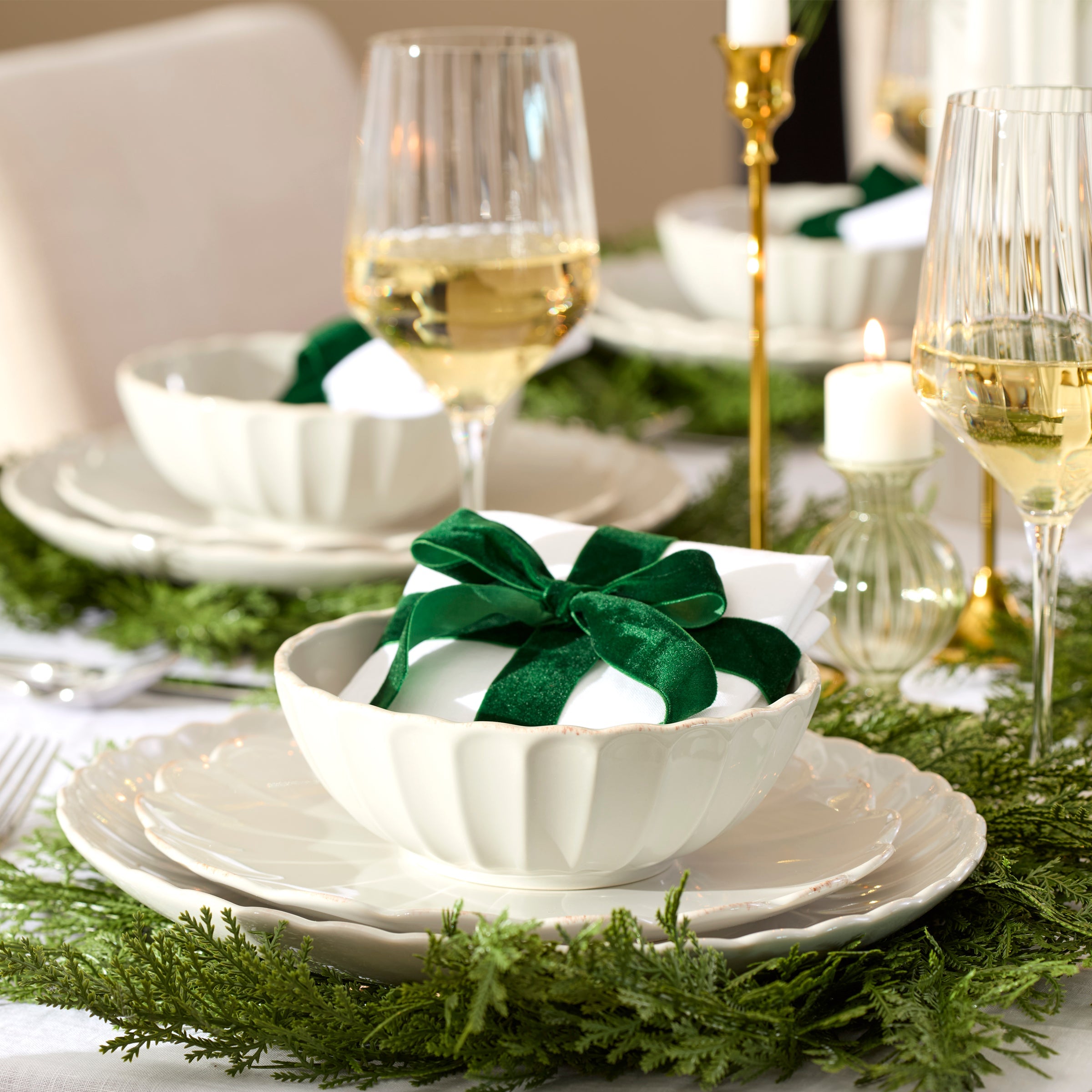 Lenox Everyday Flatware French Perle Scallop White Accent Plates, Set of 4 - Image 7