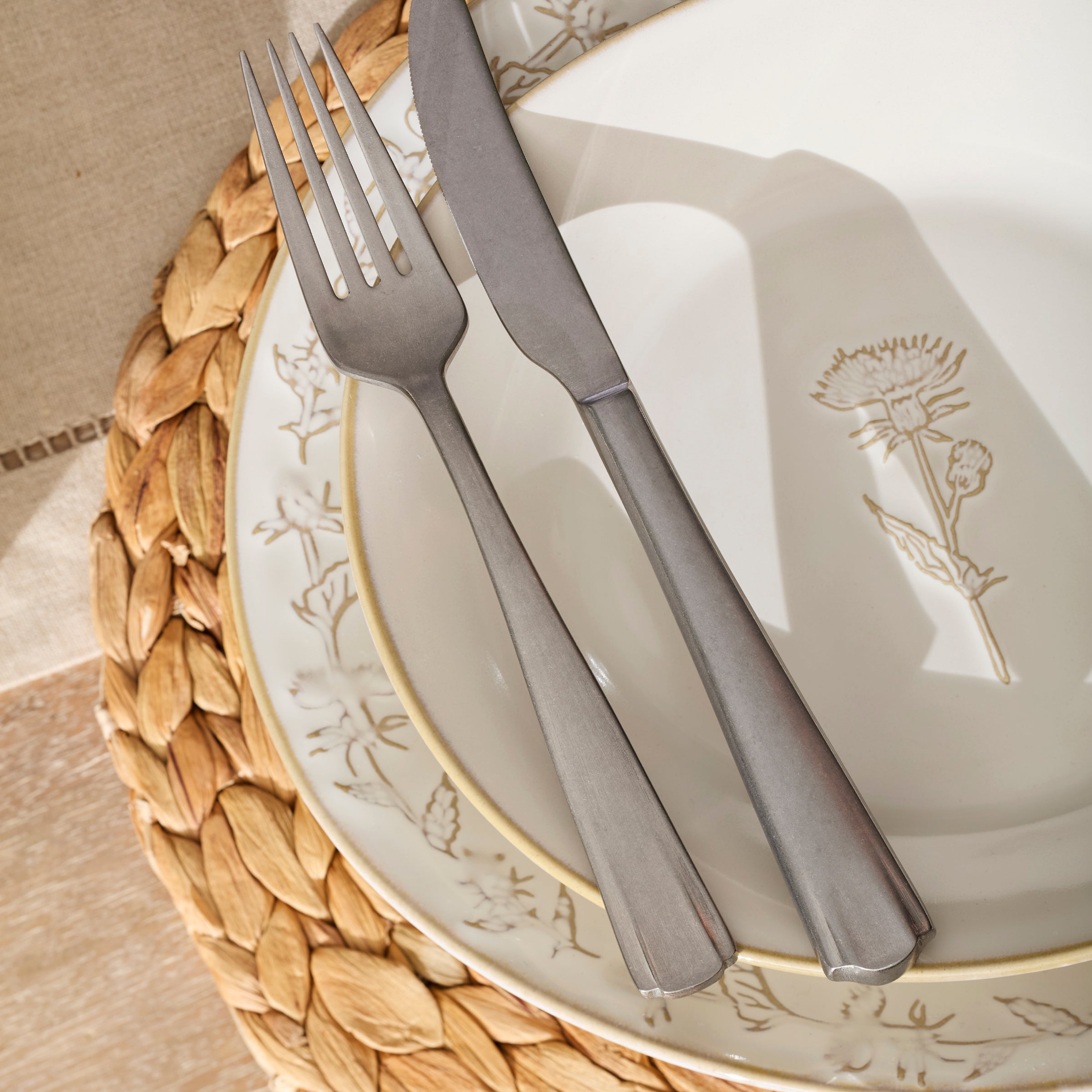 Lenox Everyday Flatware Homespun 12-Piece Dinnerware Set - Image 12