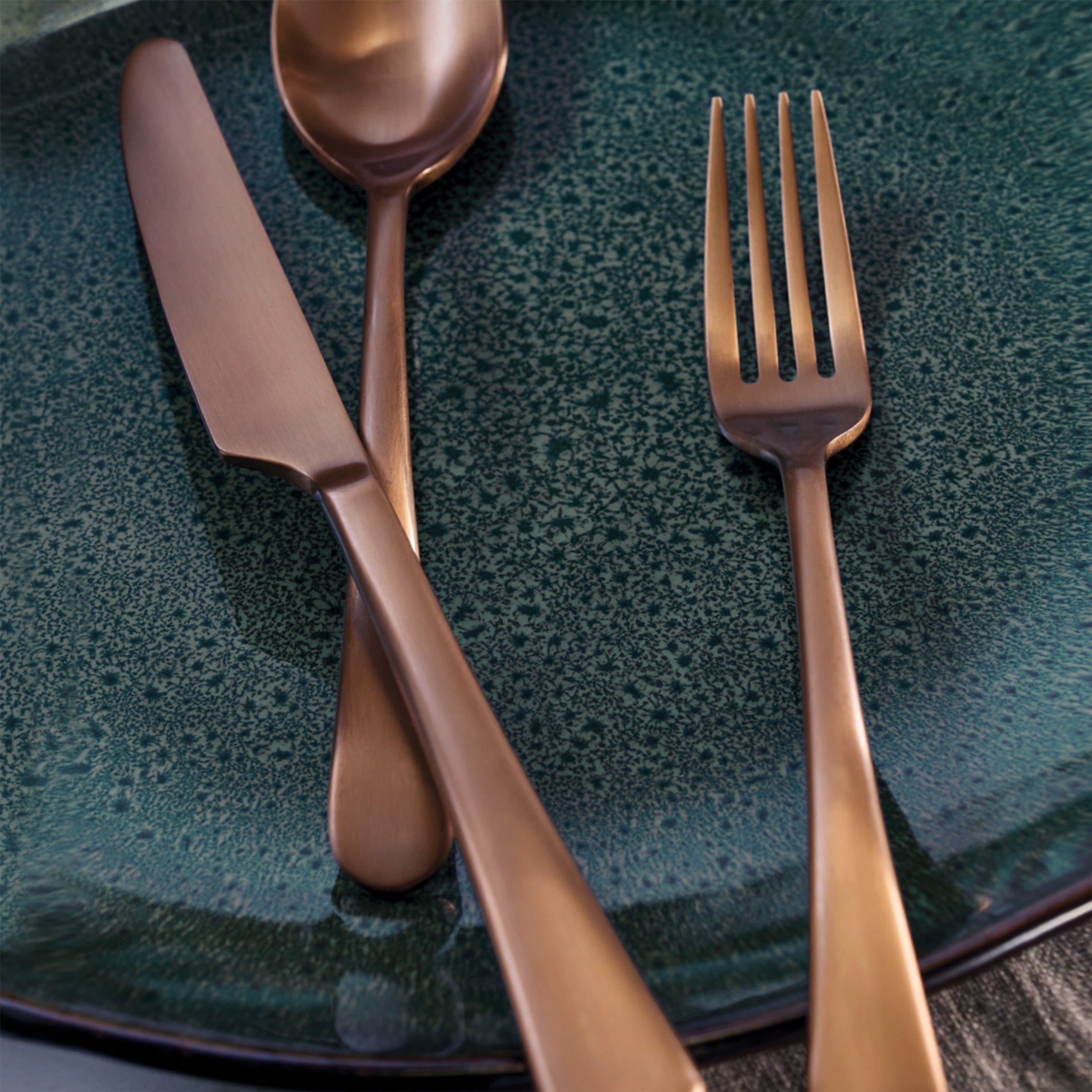 Lenox Everyday Flatware Mirabella Copper Titanium Satin 20-Piece Flatware Set - Image 3