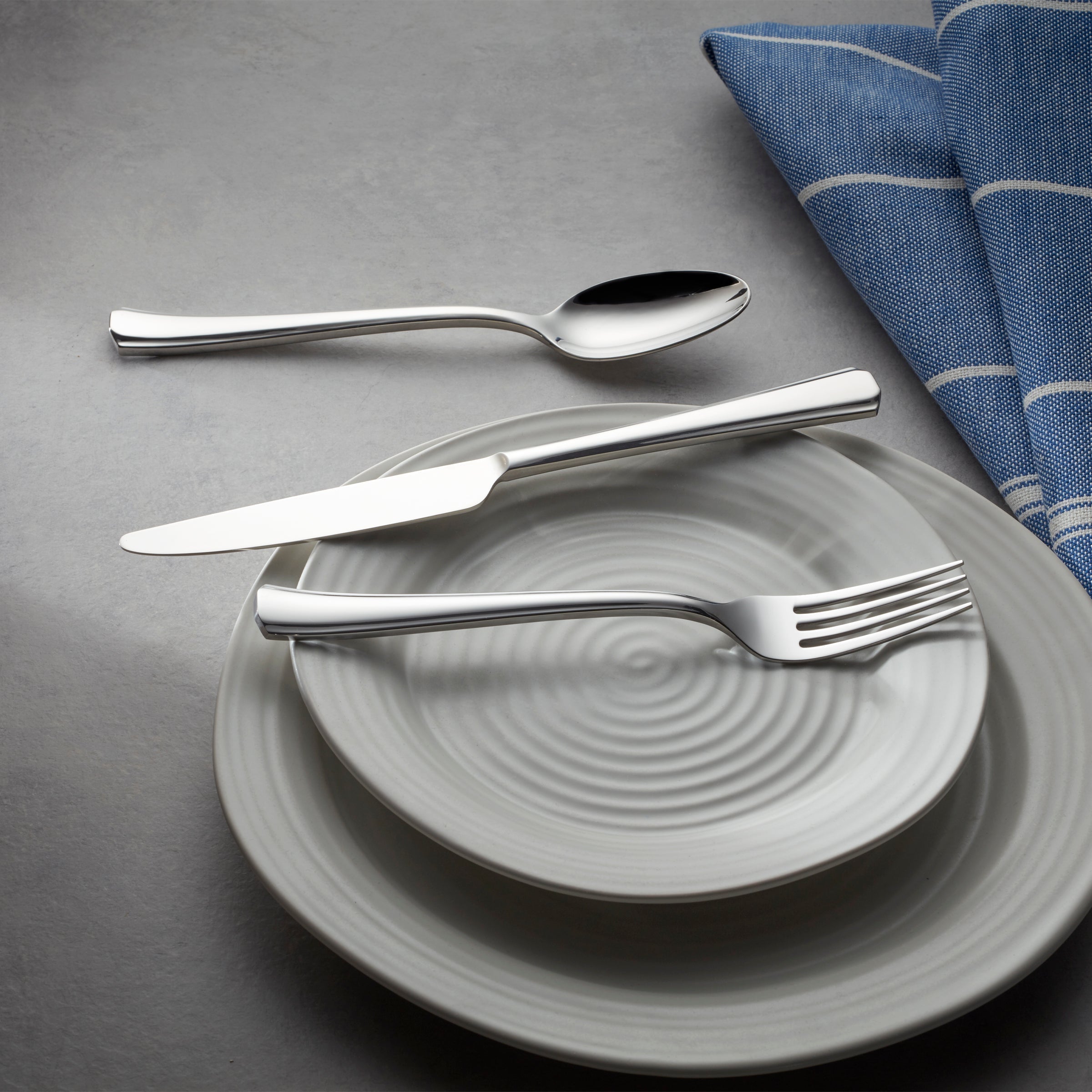 Lenox Everyday Flatware Bleeker 20-Piece Flatware Set - Image 7