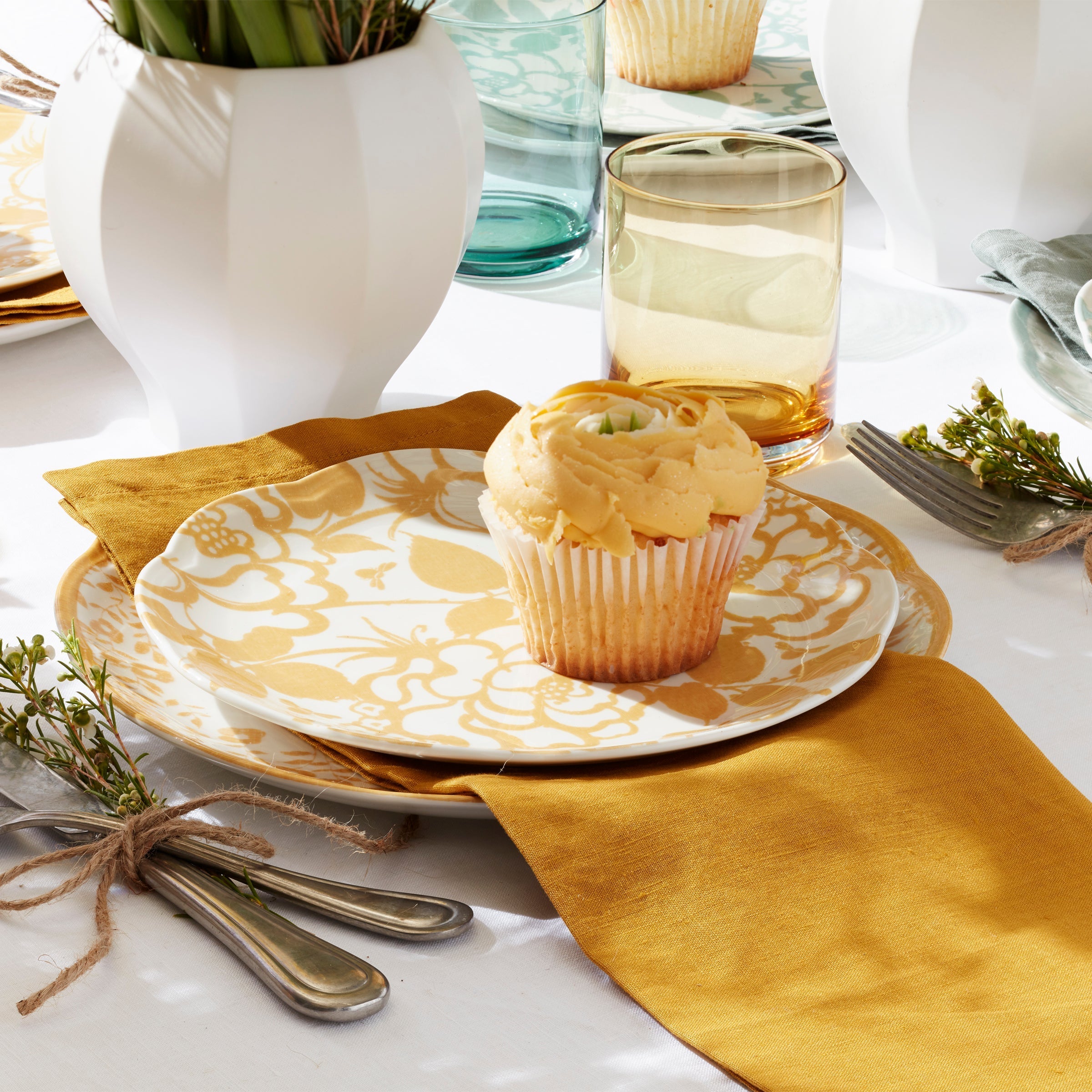 Lenox Everyday Flatware Tuscany Classics Stackable Amber Tall Glasses, Set of 4 - Image 11