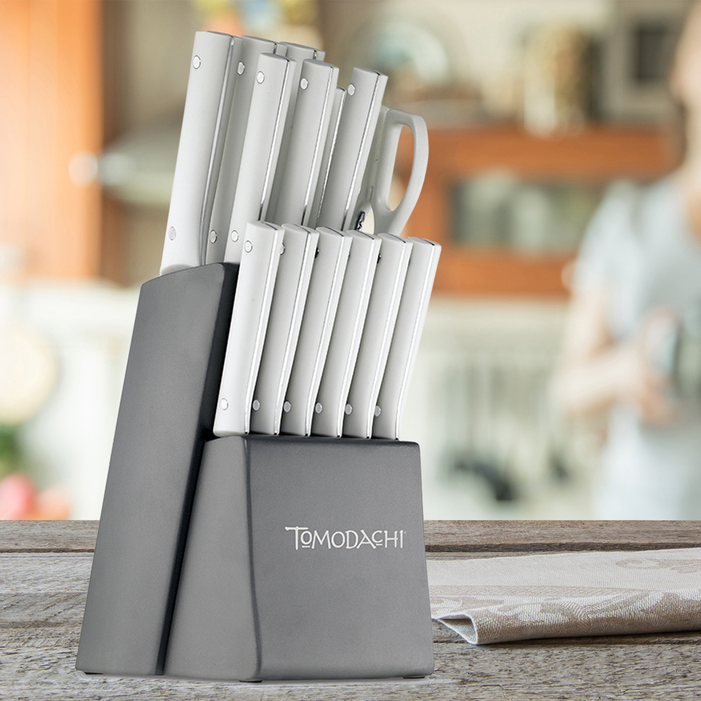 Lenox Everyday Flatware Fuji 15-Piece Cutlery Set - Image 4