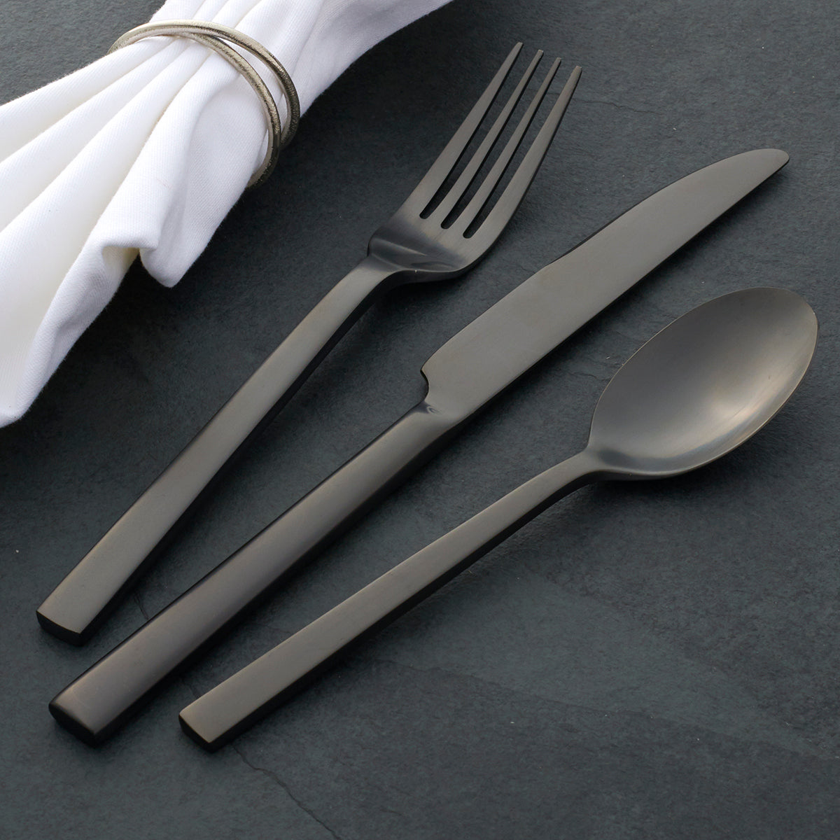 Lenox Everyday Flatware Chefs Table Midnight Matte 20-Piece Flatware Set - Image 4