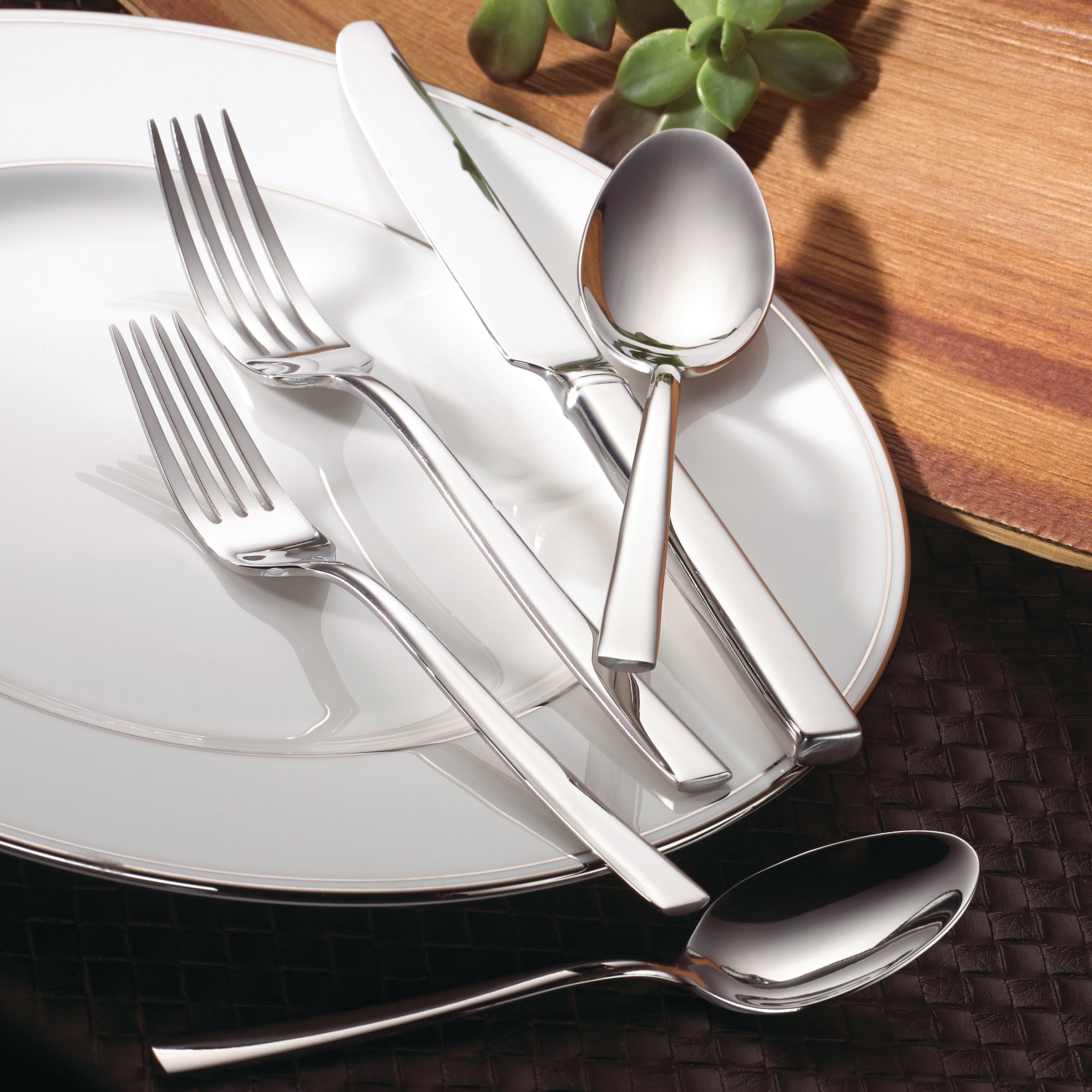 Lenox Everyday Flatware Cole 65-Piece Flatware Set - Image 4