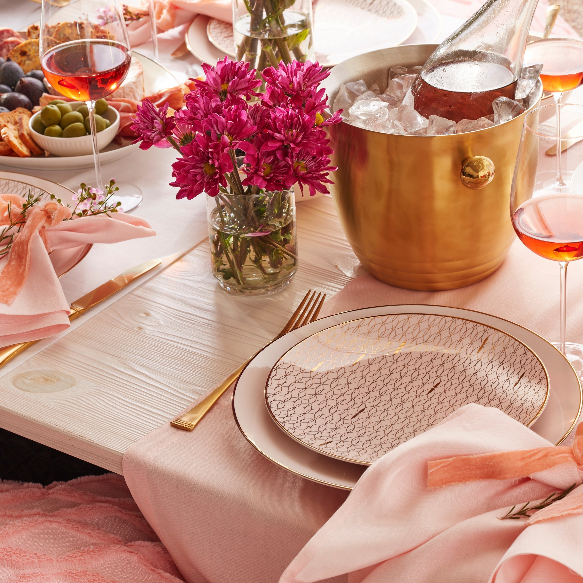 Lenox Everyday Flatware Trianna Blush 12-Piece Dinnerware Set - Image 4