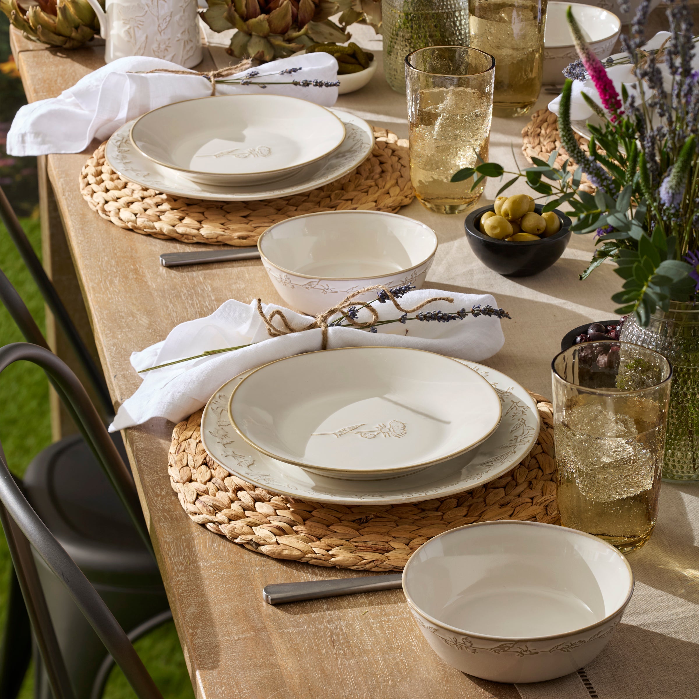 Lenox Everyday Flatware Homespun 12-Piece Dinnerware Set - Image 4