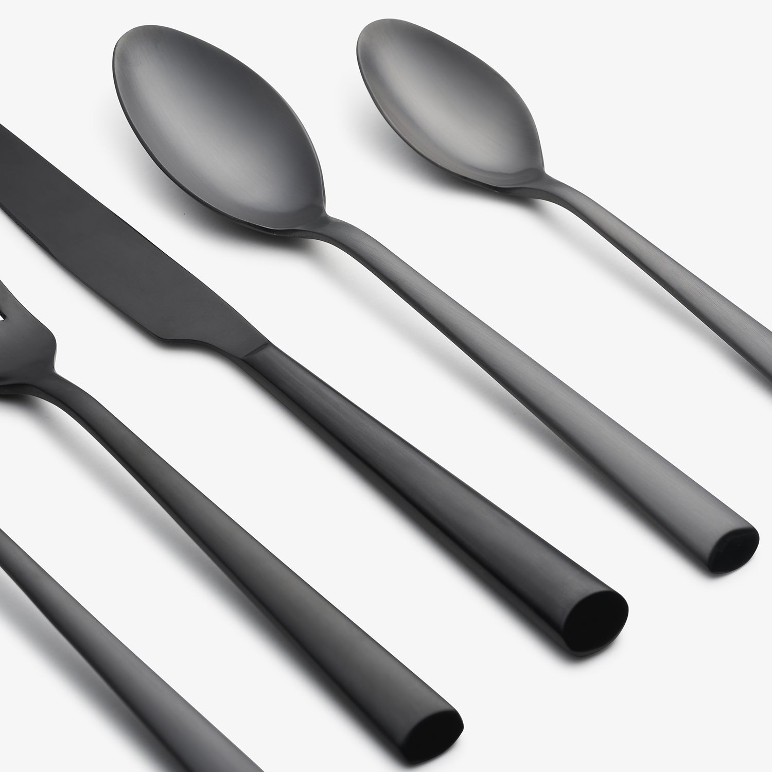 Lenox Everyday Flatware Gilda Black Satin 20-Piece Flatware Set - Image 4