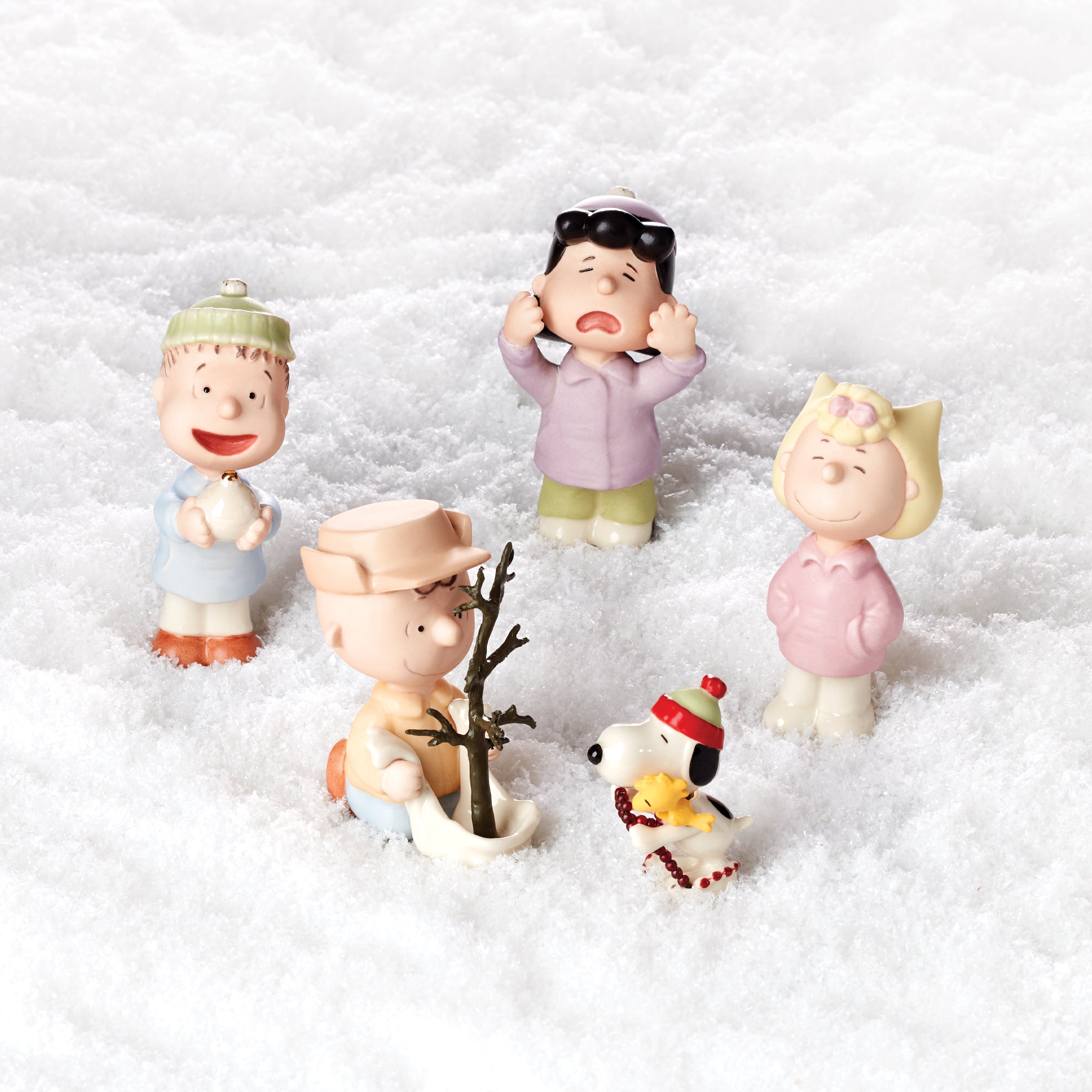 Lenox Everyday Flatware Peanuts A Charlie Brown Christmas 5-Piece Figurine Set