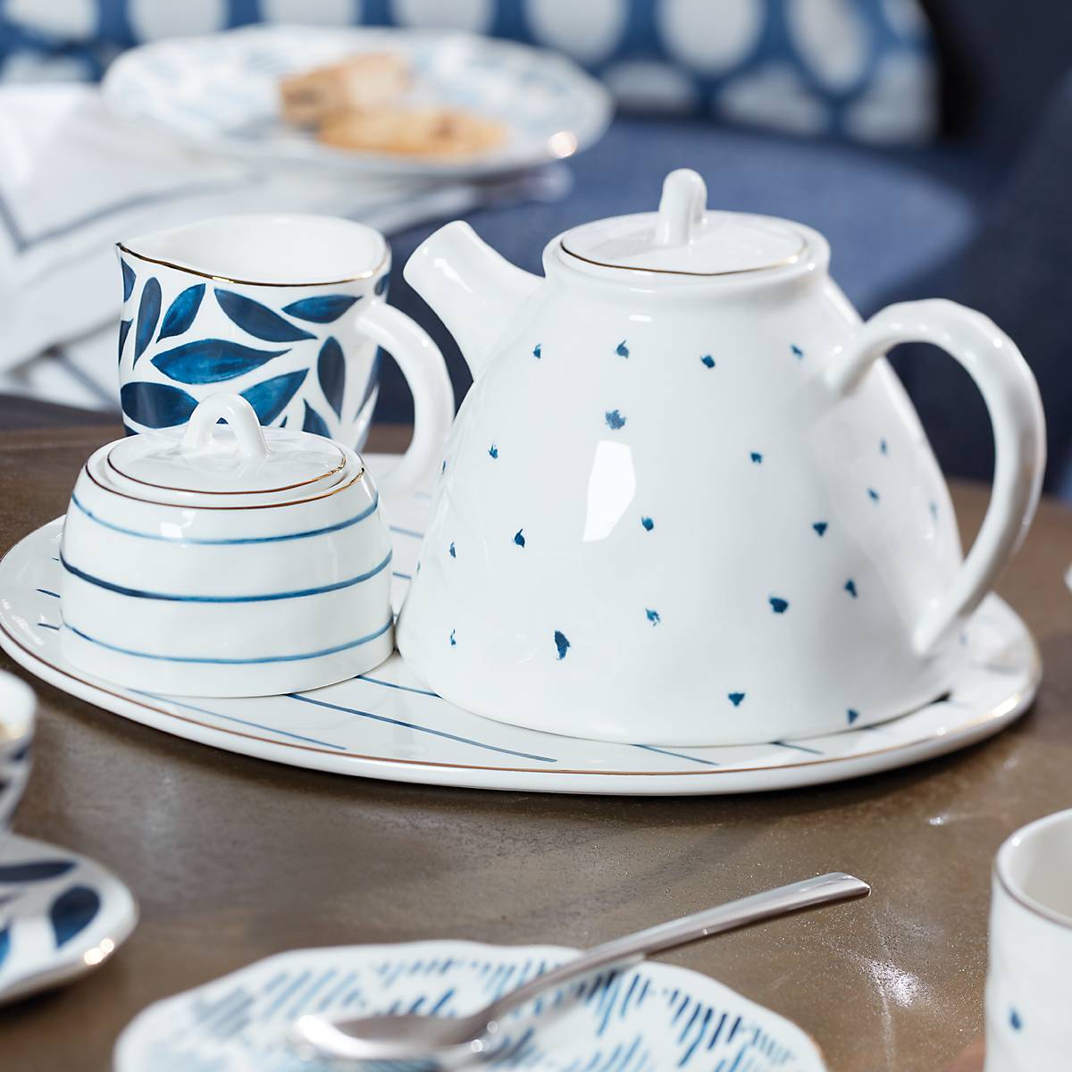 Lenox Everyday Flatware Blue Bay Teapot - Image 2