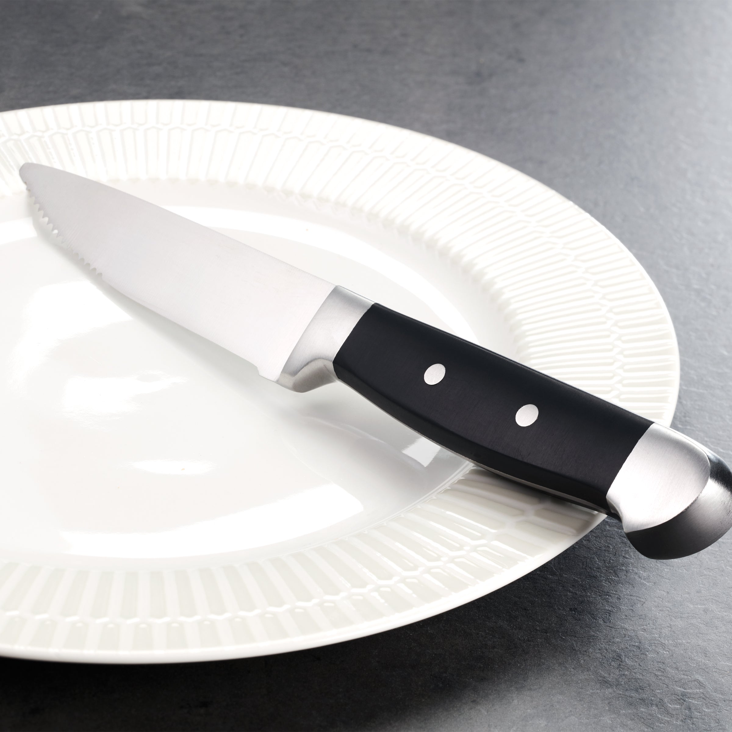 Lenox Everyday Flatware Jumbo Steak Knives, Set of 4 - Image 2