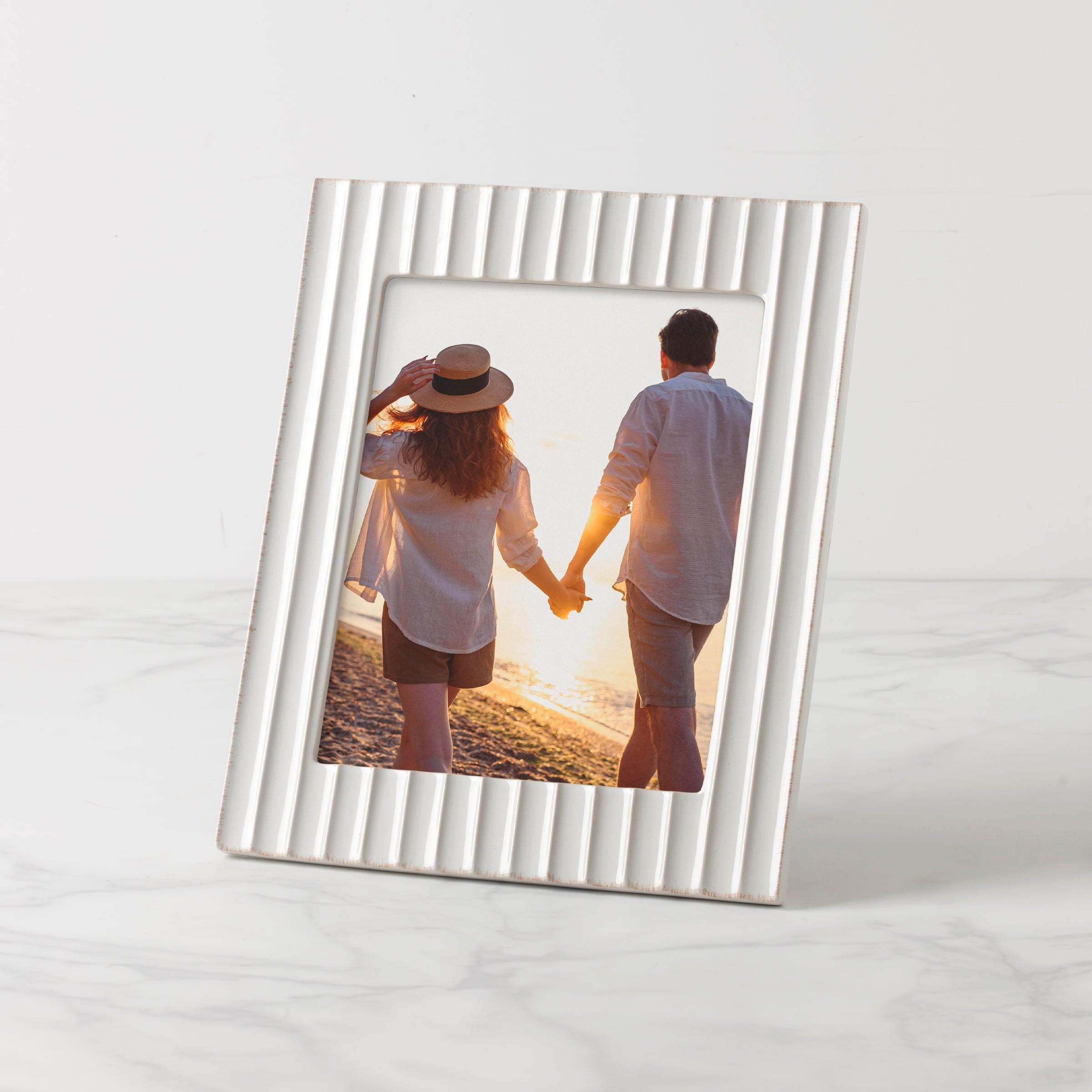 Lenox Everyday Flatware French Perle Scallop White 8x10 Photo Frame