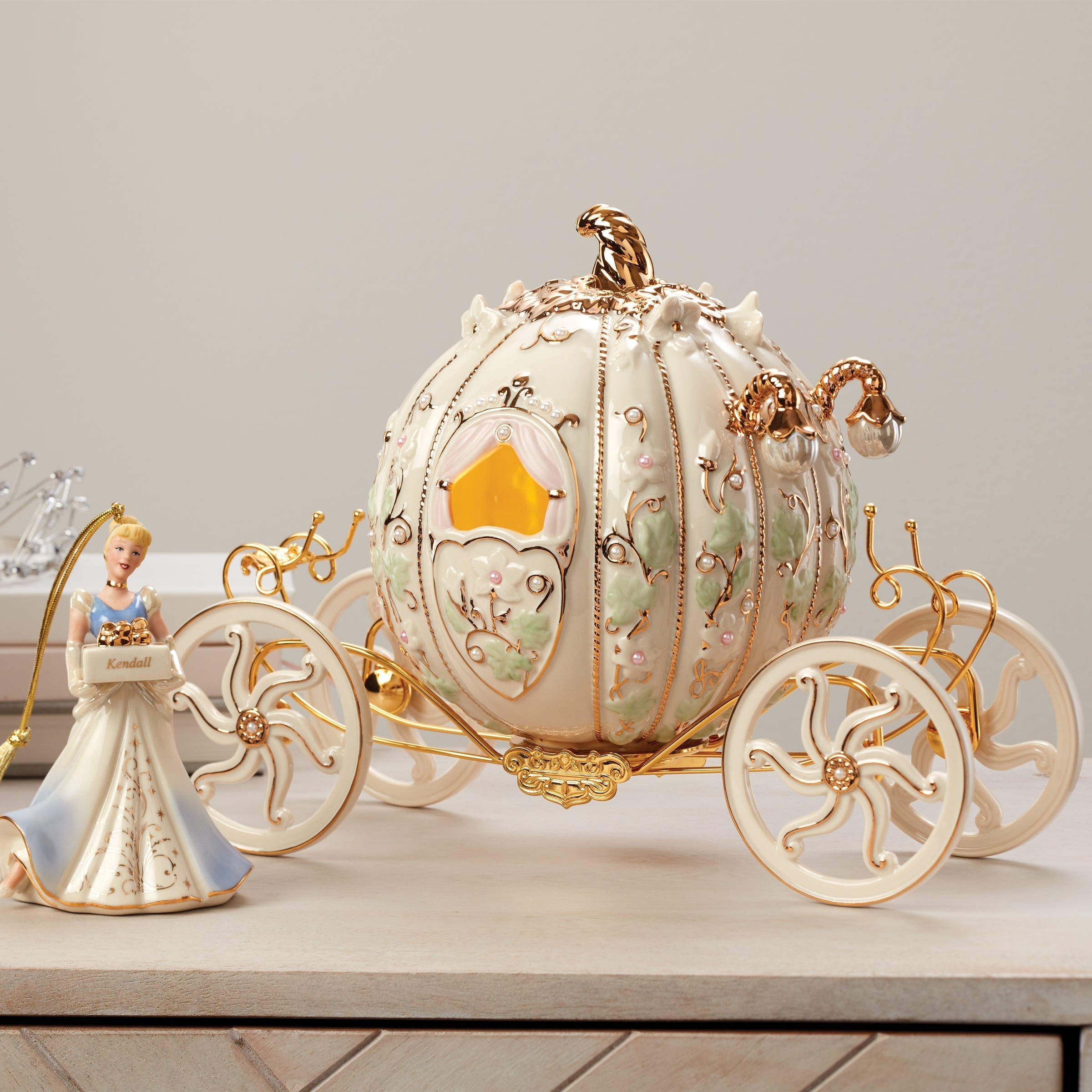 Lenox Everyday Flatware Cinderella's Enchanted Coach Figurine - Image 2