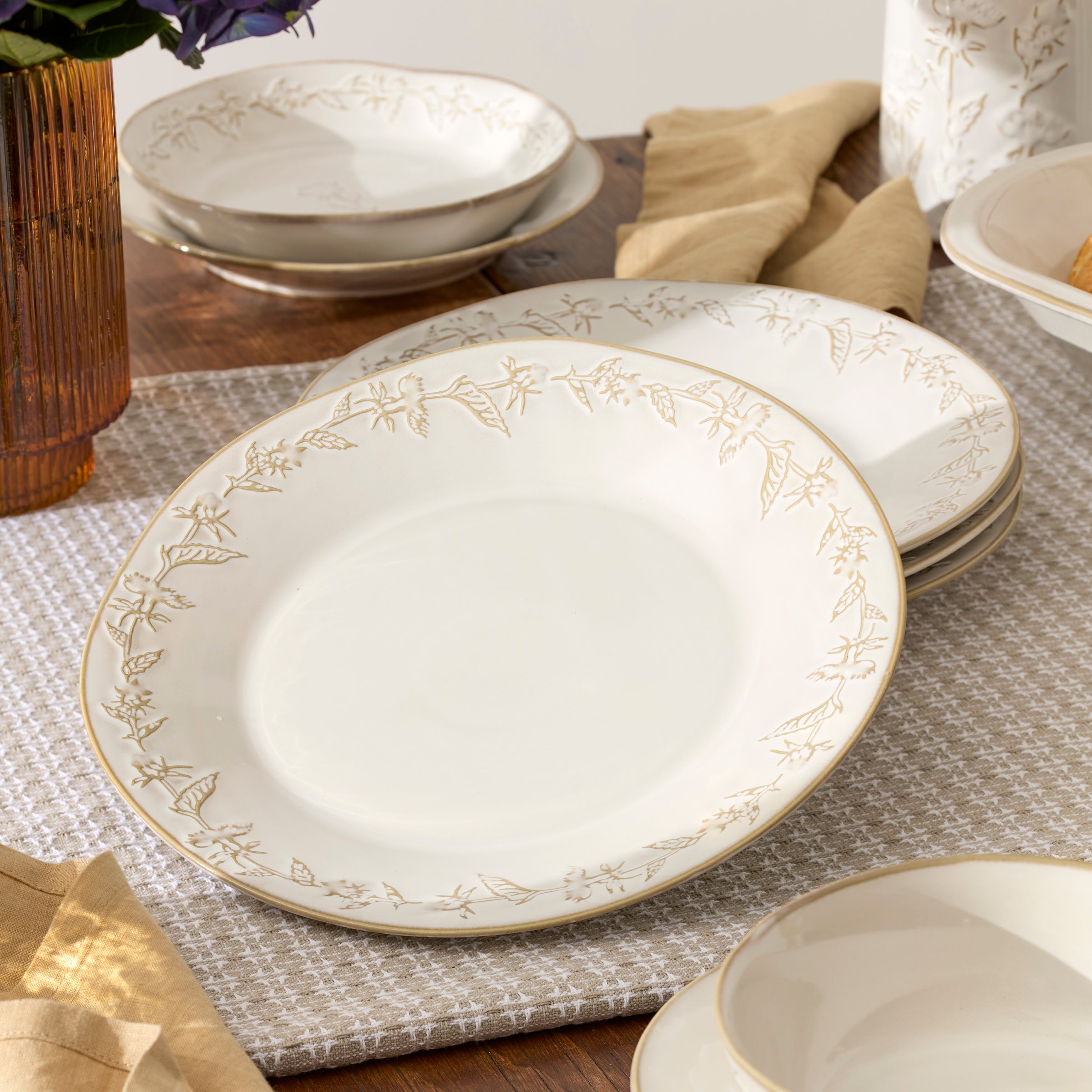 Lenox Everyday Flatware Homespun 16-Piece Dinnerware Set - Image 11