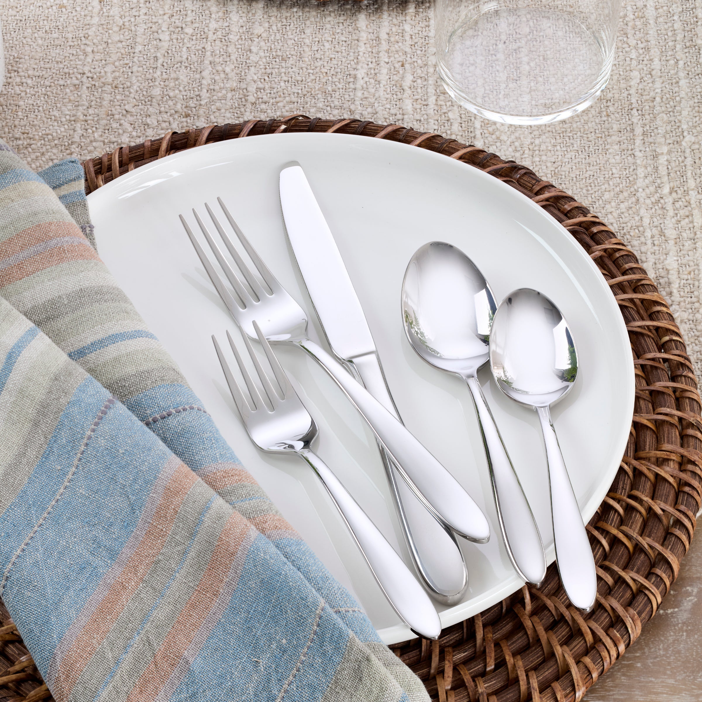 Lenox Everyday Flatware Mooncrest Satin 20-Piece Flatware Set - Image 2