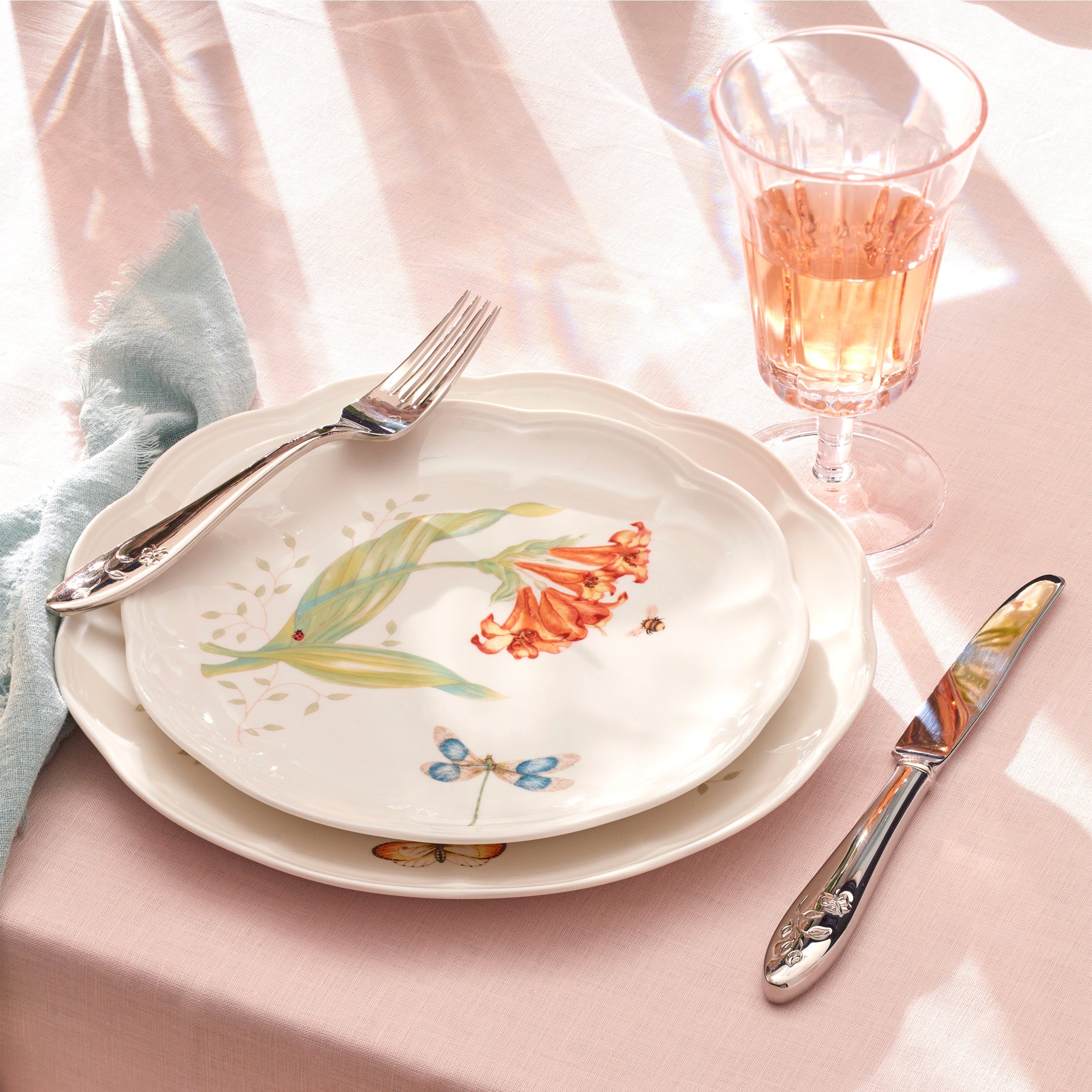 Lenox Everyday Flatware Butterfly Meadow 18-Piece Dinnerware Set - Image 3