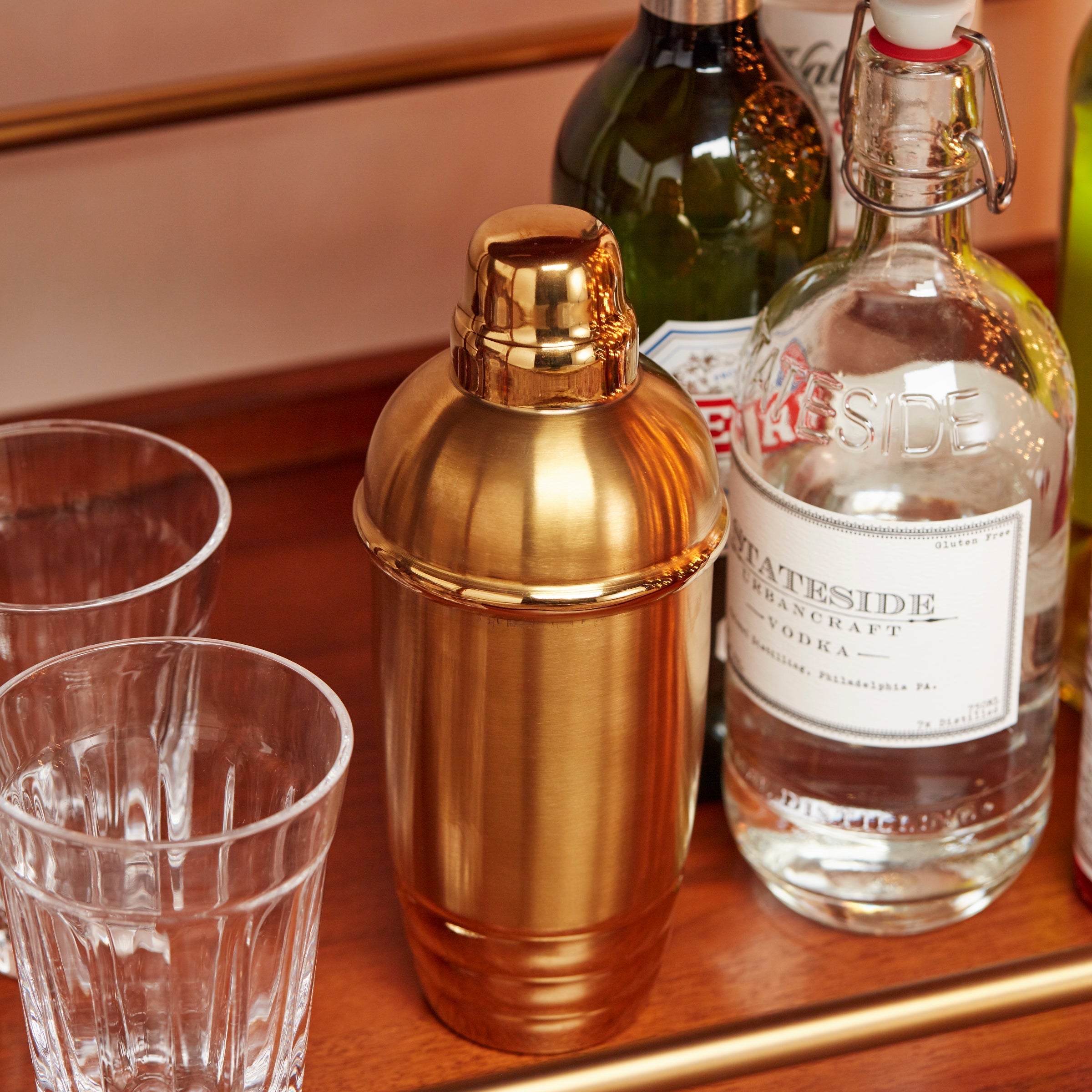 Lenox Everyday Flatware Tuscany Classics Gold Cocktail Shaker - Image 6