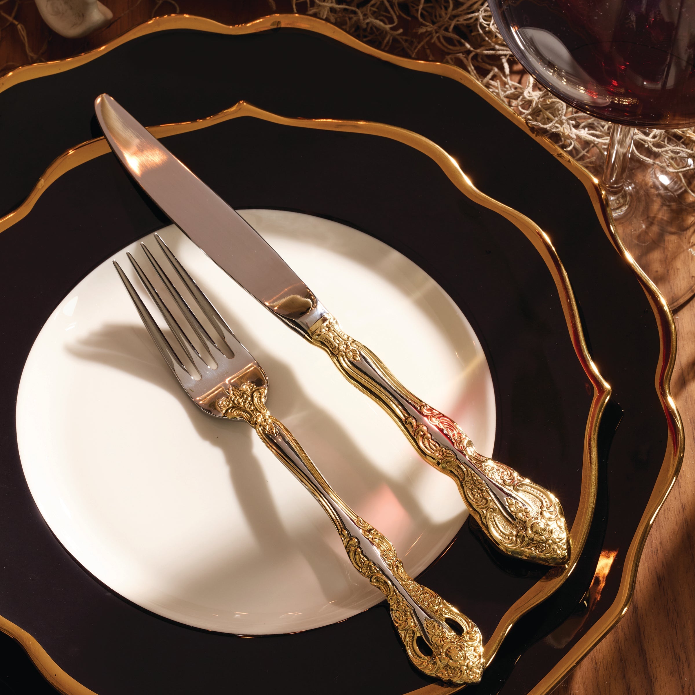 Lenox Everyday Flatware Golden Michelangelo 20-Piece Flatware Set - Image 7