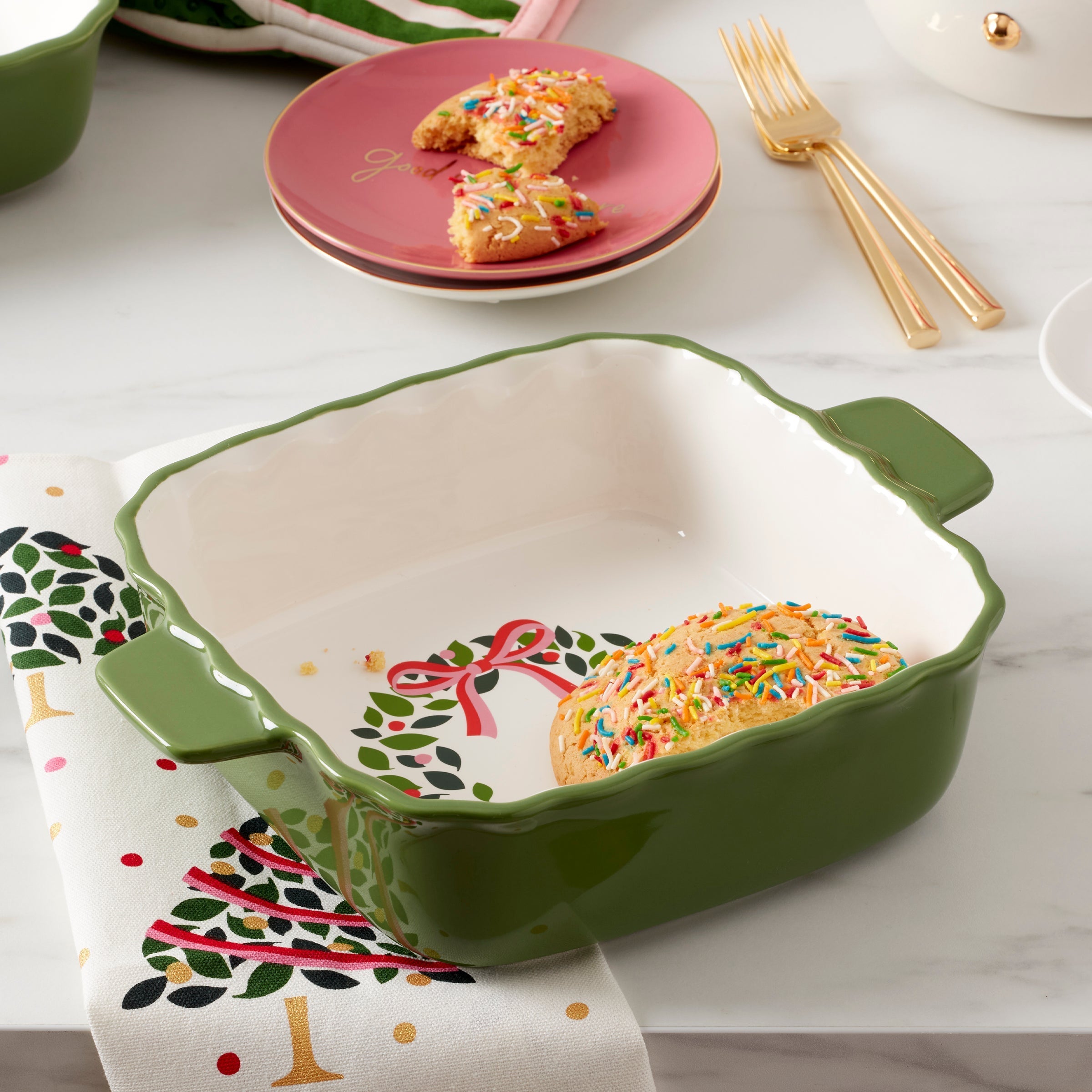 Lenox Everyday Flatware Evergreen Square Scallop Baking Dish - Image 4