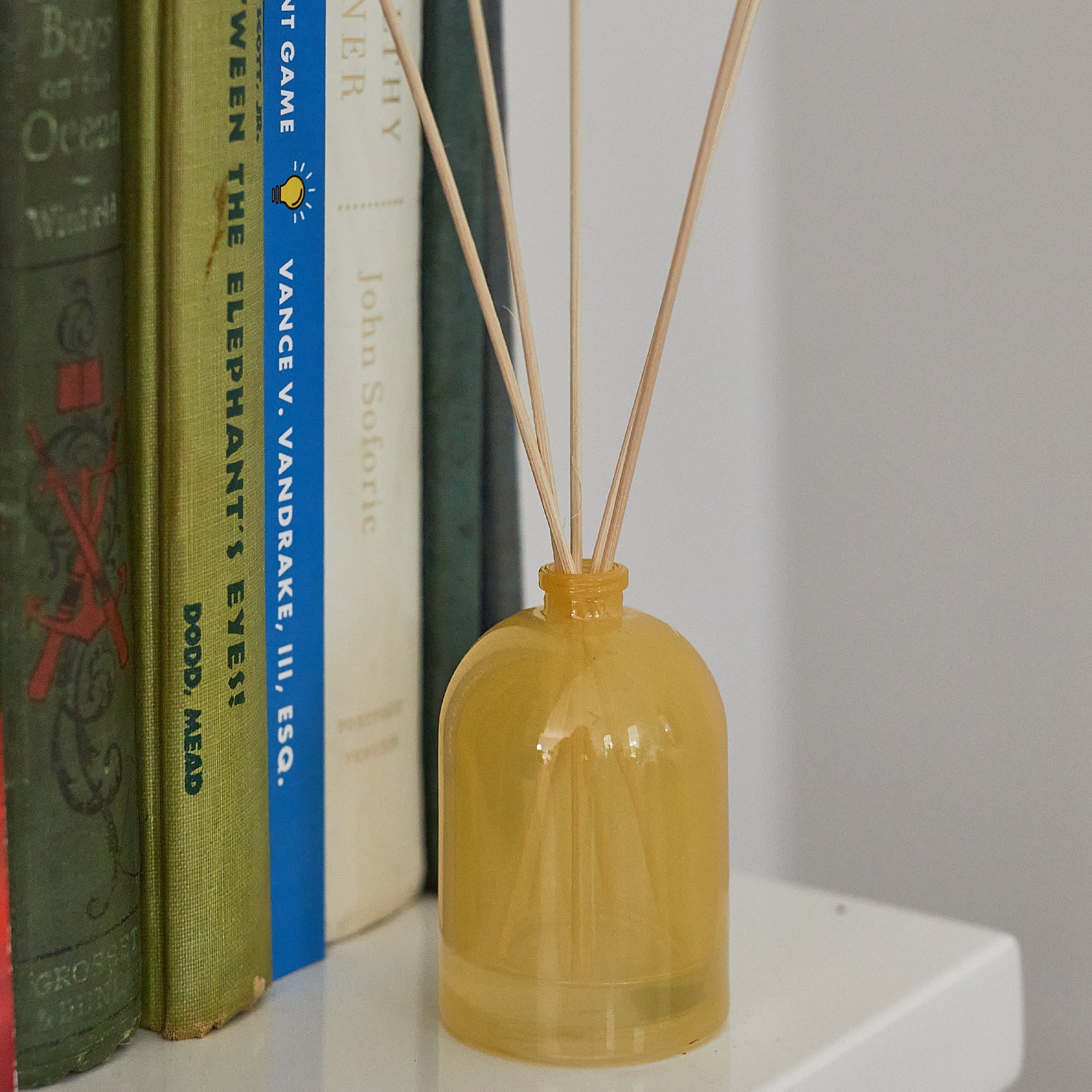 Lenox Everyday Flatware Petite Lemon 1.5oz Reed Diffuser - Image 2