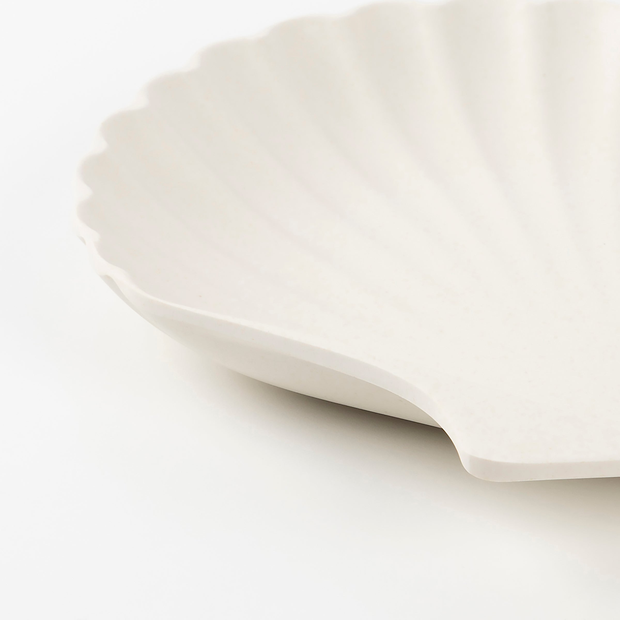 Lenox Everyday Flatware Bamboo Natural Shell Plates, Set of 6 - Image 3