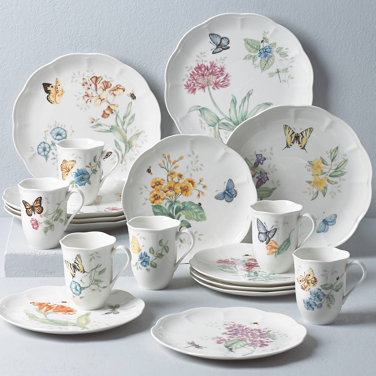 Lenox Everyday Flatware Butterfly Meadow 18-Piece Dinnerware Set - Image 8