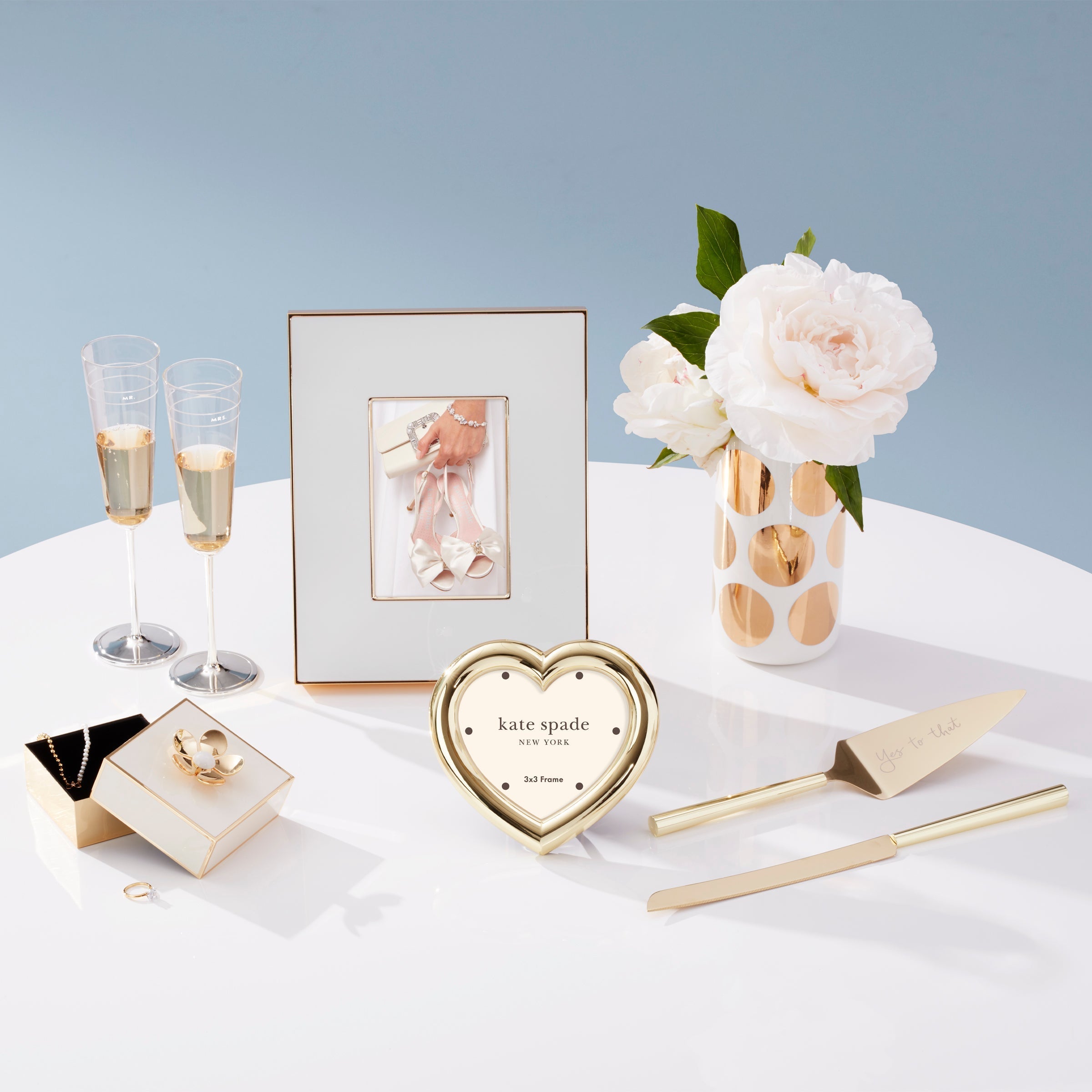 Lenox Everyday Flatware Charmed Life Gold Heart Photo Frame - Image 2