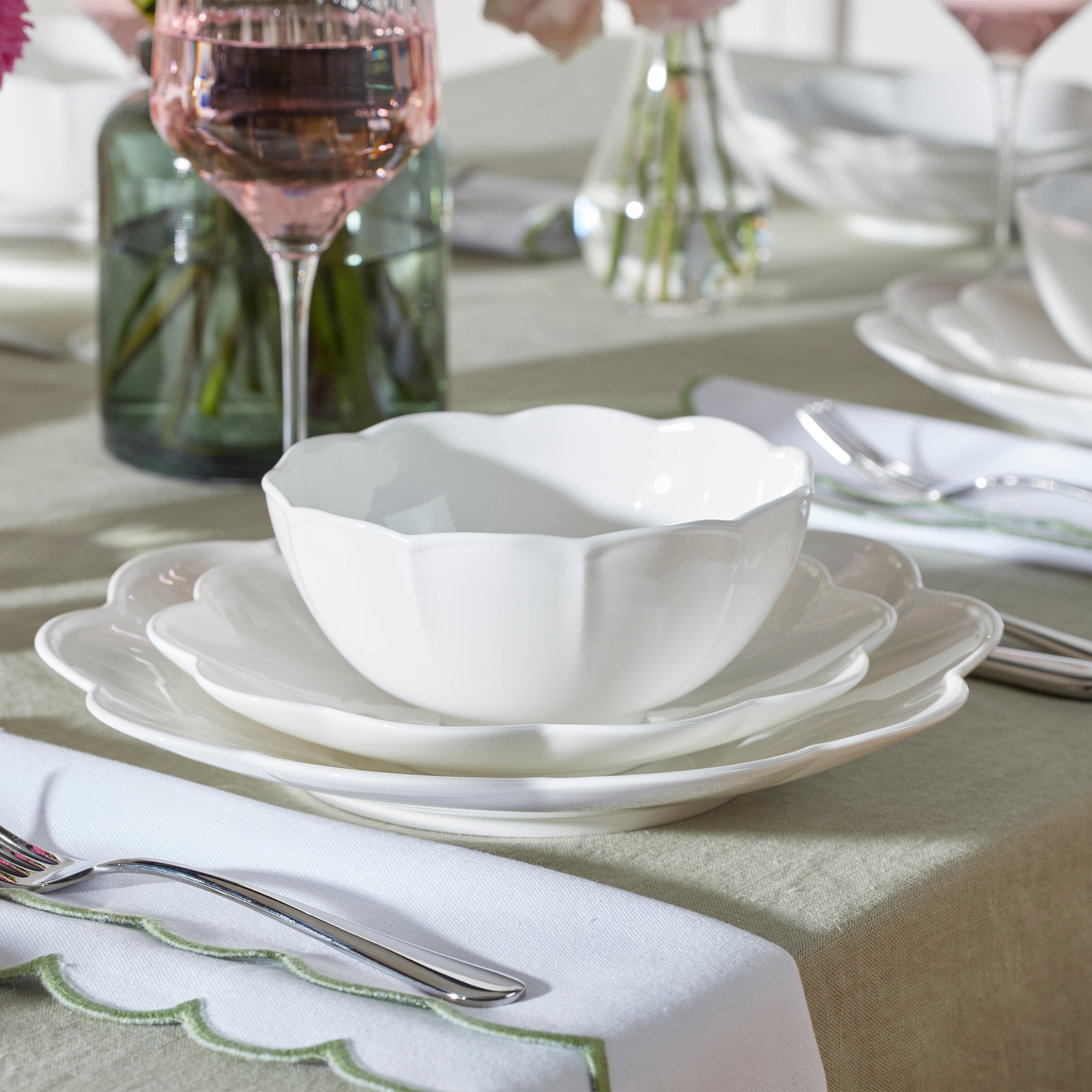 Lenox Everyday Flatware Studio 1414 Scallop 12-Piece Dinnerware Set - Image 15